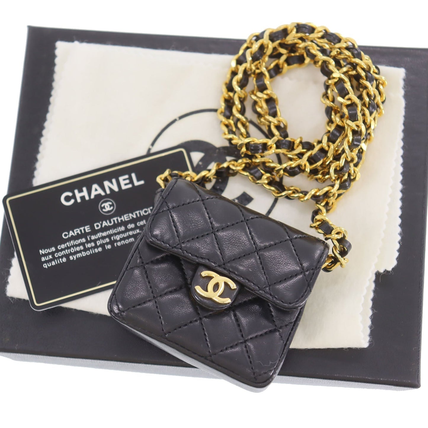 Chanel Matelassé Shoulder Bag - Ewore Bags