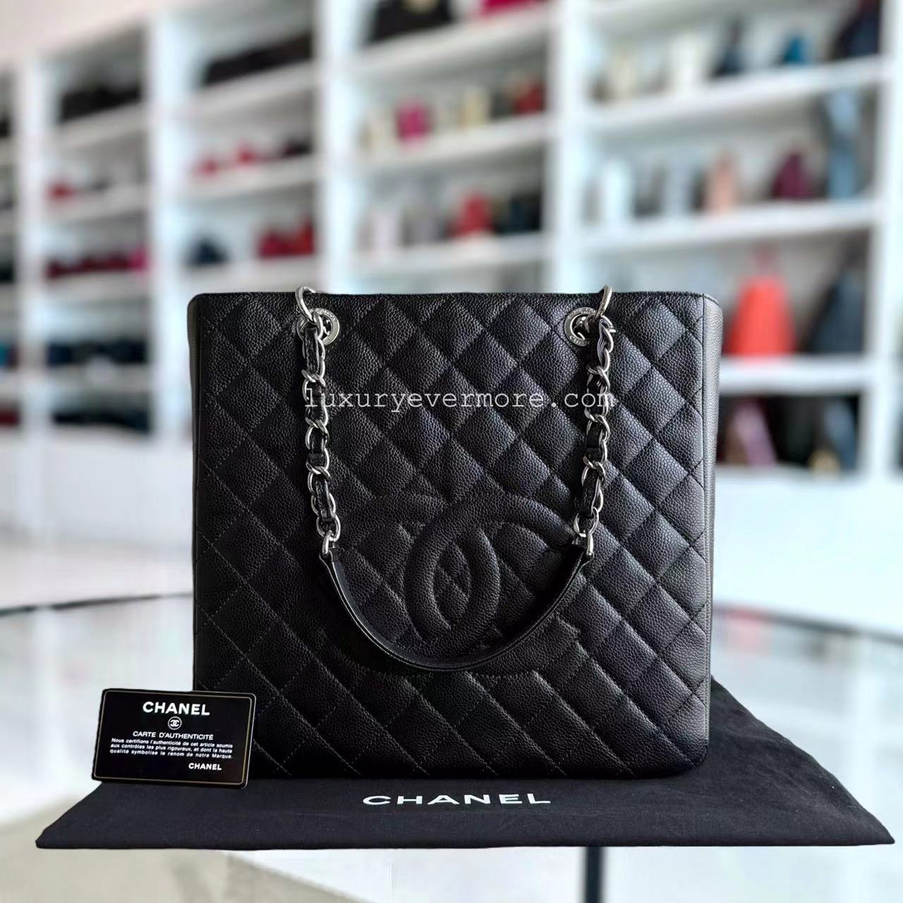 Chanel Large Tote Bag - EworeBags