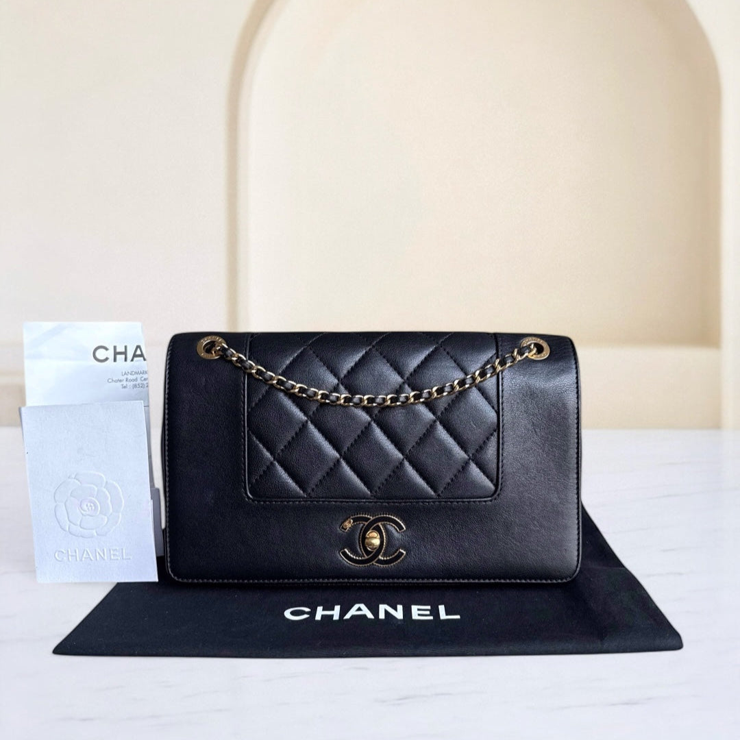 Chanel Shoulder Bag - EworeBags