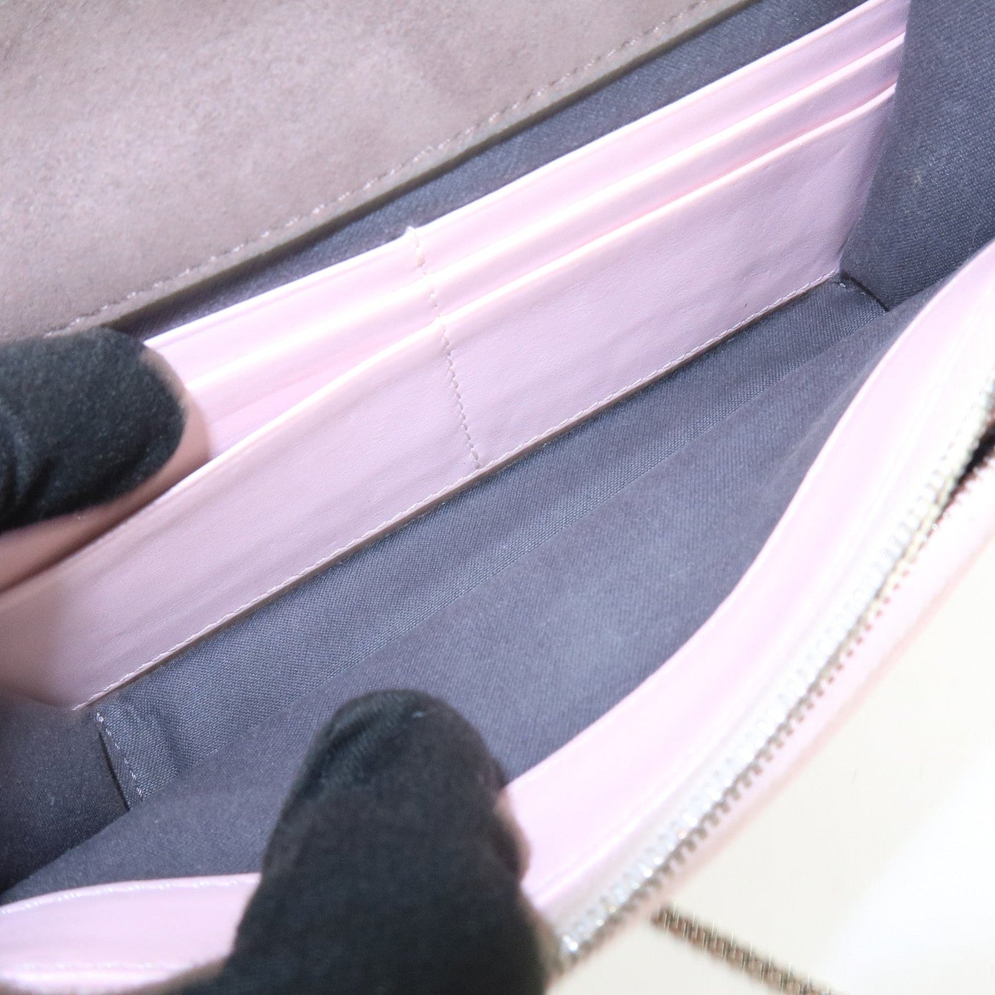 FENDI Leather Studs Chain Wallet Shoulder Bag Pink 8M0346