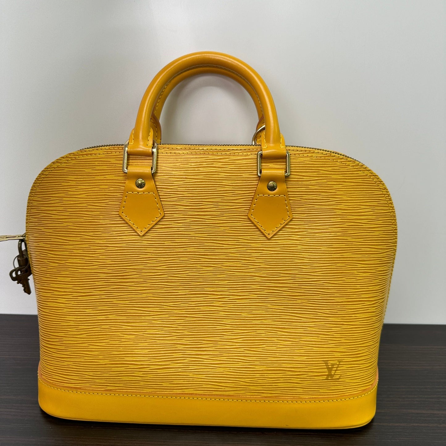 Louis Vuitton | Bags | Louis Vuitton Leather Handbag Sablon Yellow Epi LB120840
