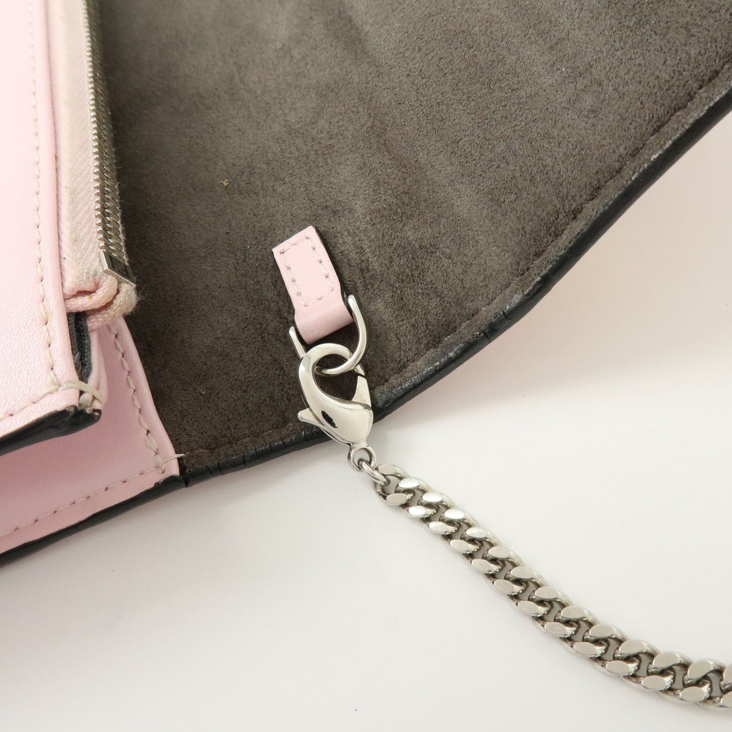 FENDI Leather Studs Chain Wallet Shoulder Bag Pink 8M0346