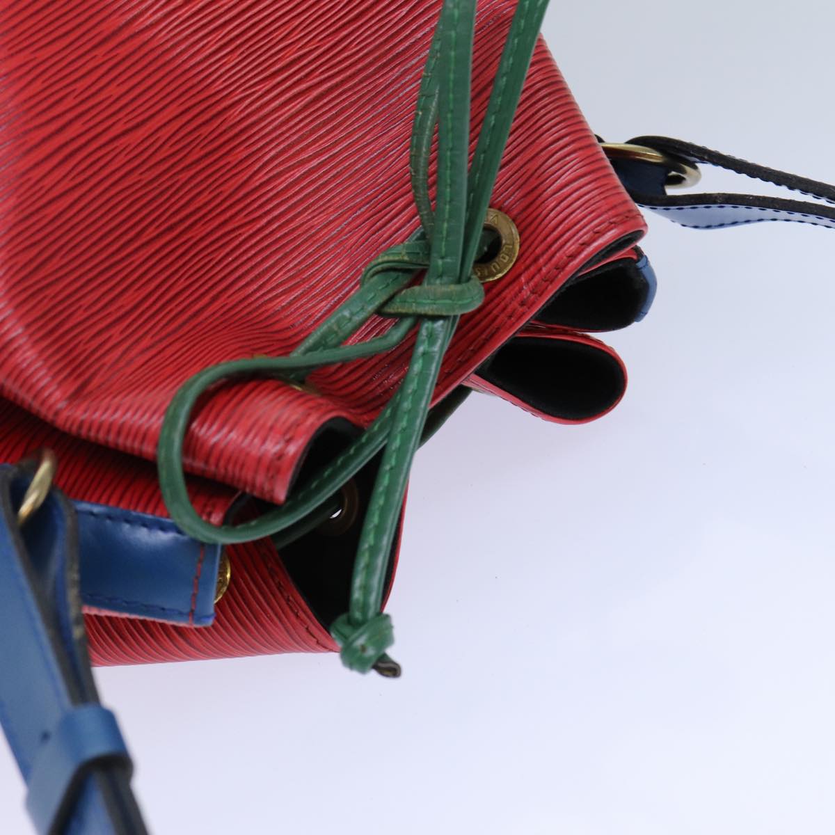 LOUIS VUITTON Noe Shoulder Bag