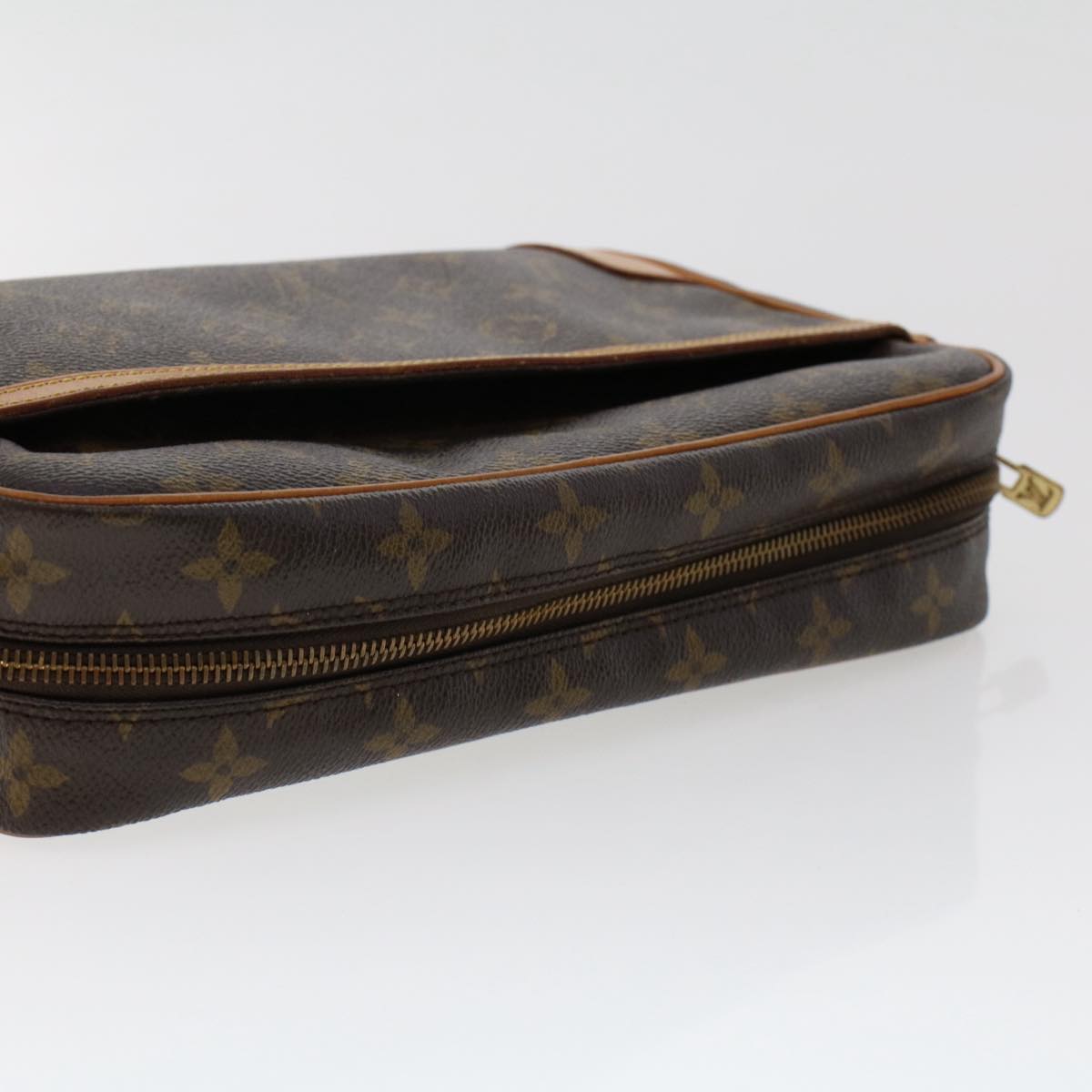 LOUIS VUITTON Compiegne 28 Clutch Bag