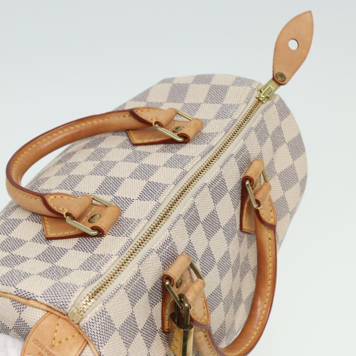LOUIS VUITTON Handbag