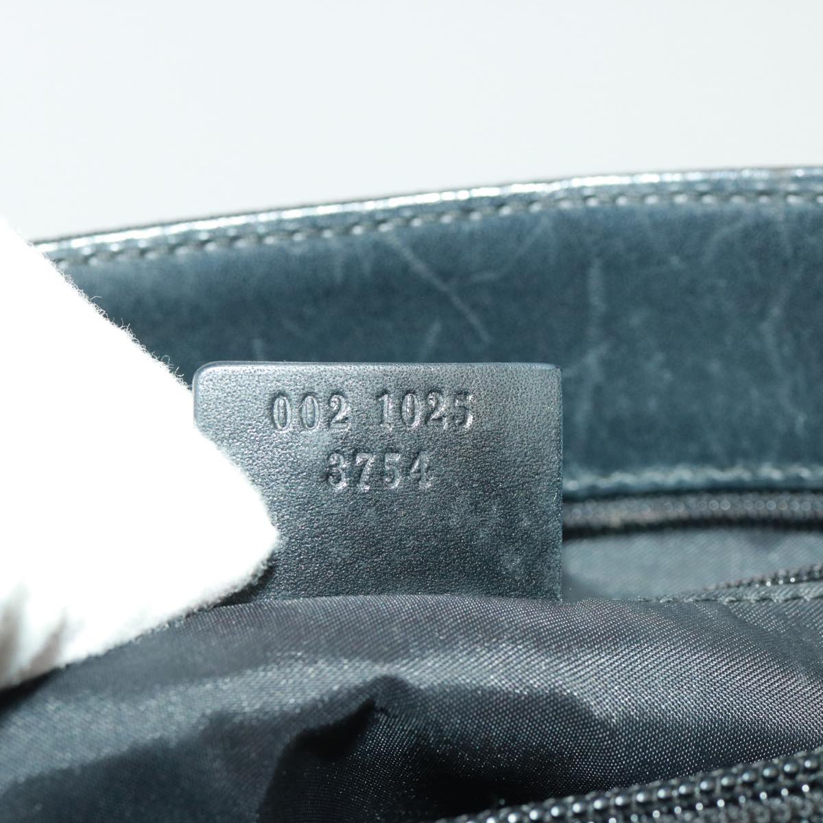 Gucci --