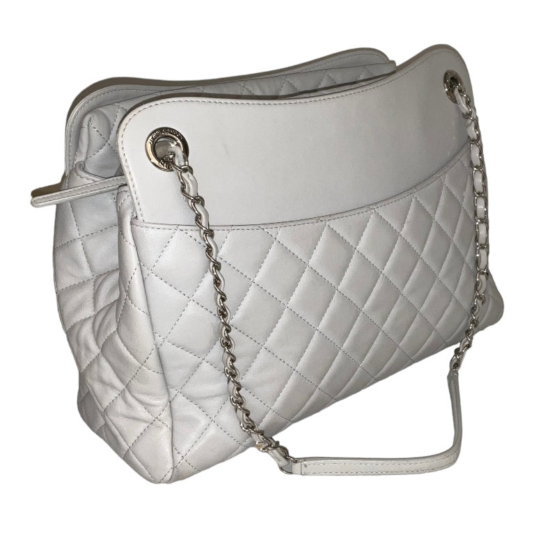 Chanel Matelasse Chain Tote Bag Light Gray Silver