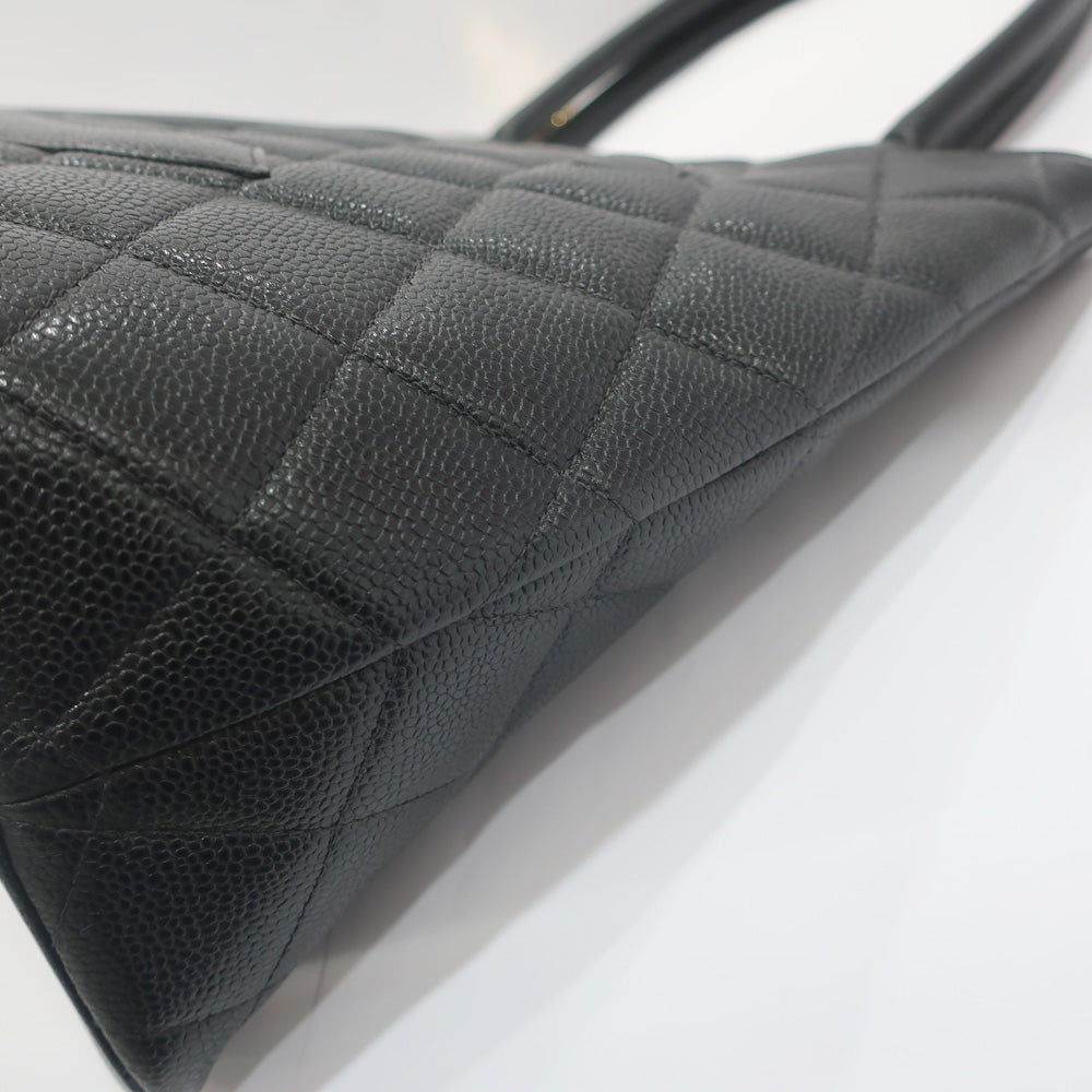 Chanel Tote Bag Caviar Skin Black Gold Metal Fittings
