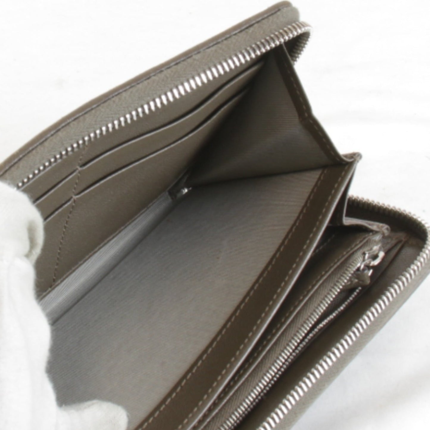 Gucci Brown Leather Long Wallet (Bi-Fold) ( )