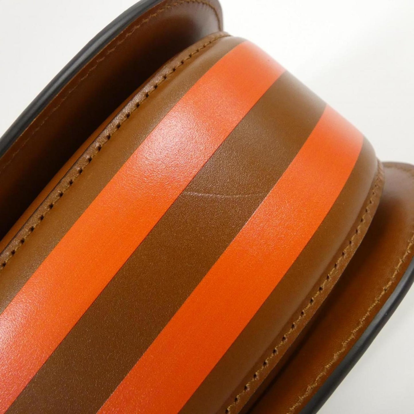 Gucci Brown Multi-Color Leather Handbag ( )