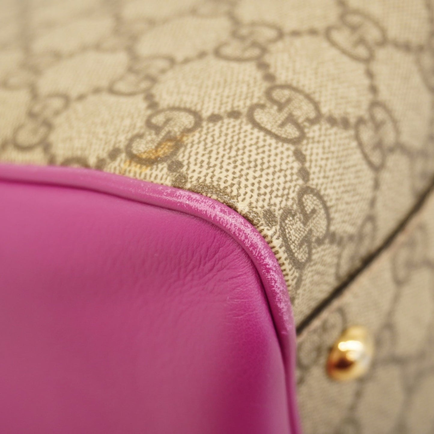 Gucci Brown Pink Red Color Pvc Handbag ( )