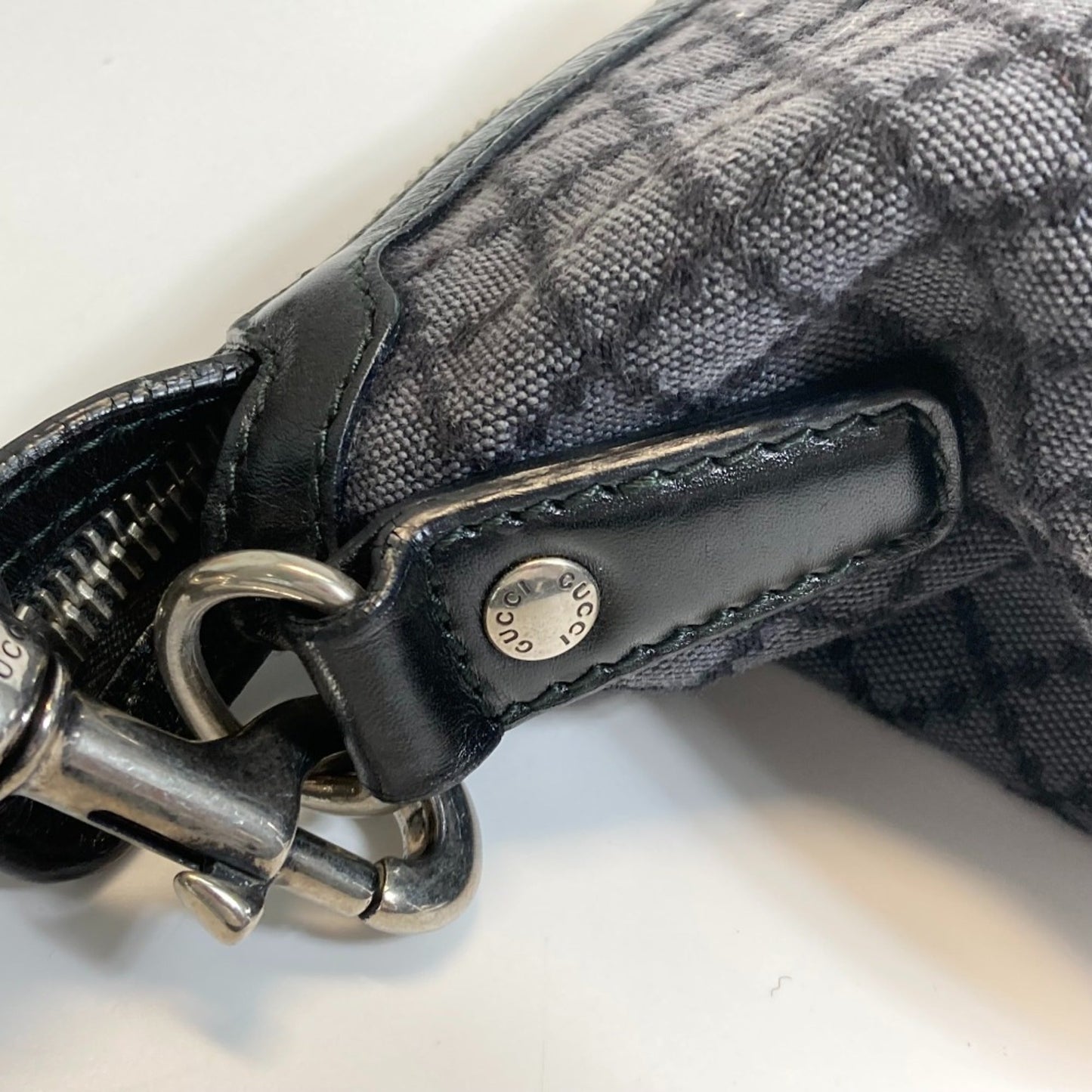 Gucci Black Cloth Shoulder Bag ( )