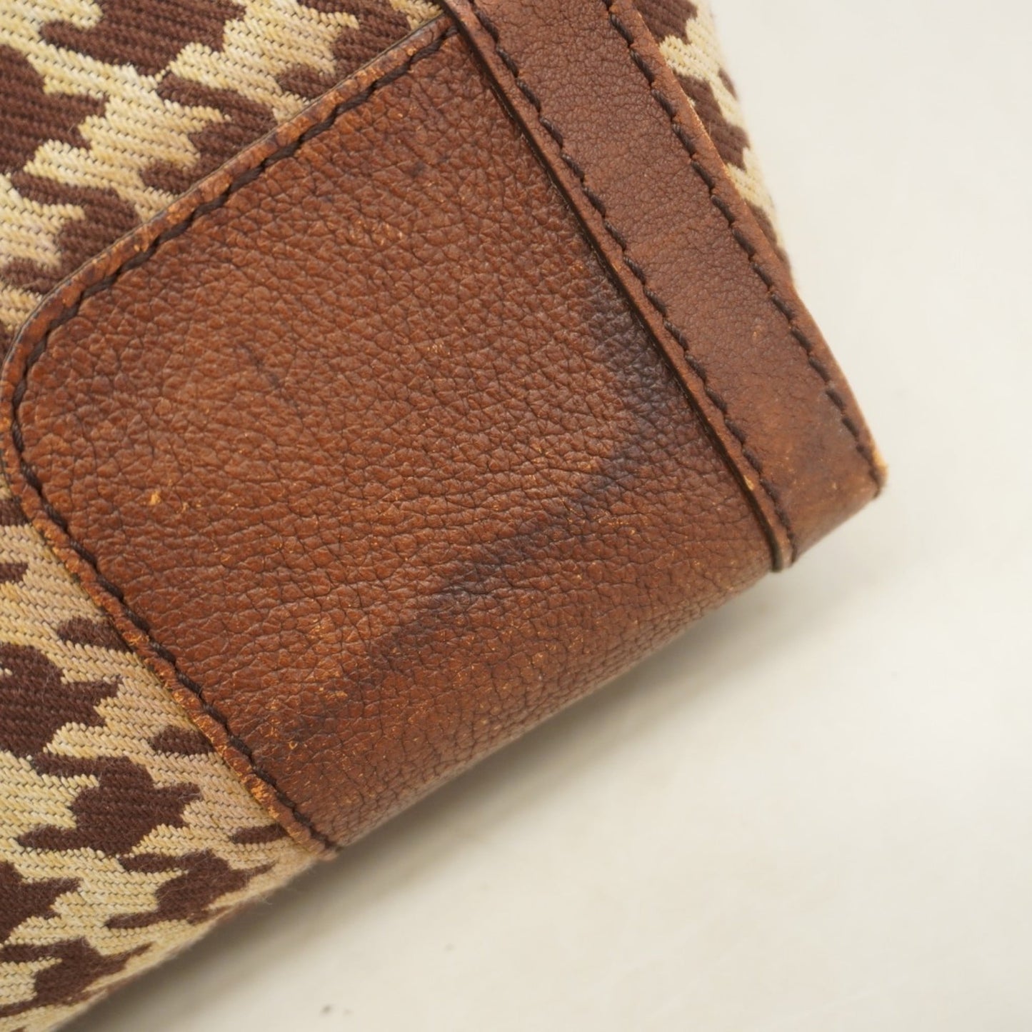 Gucci Brown Canvas Handbag ( )