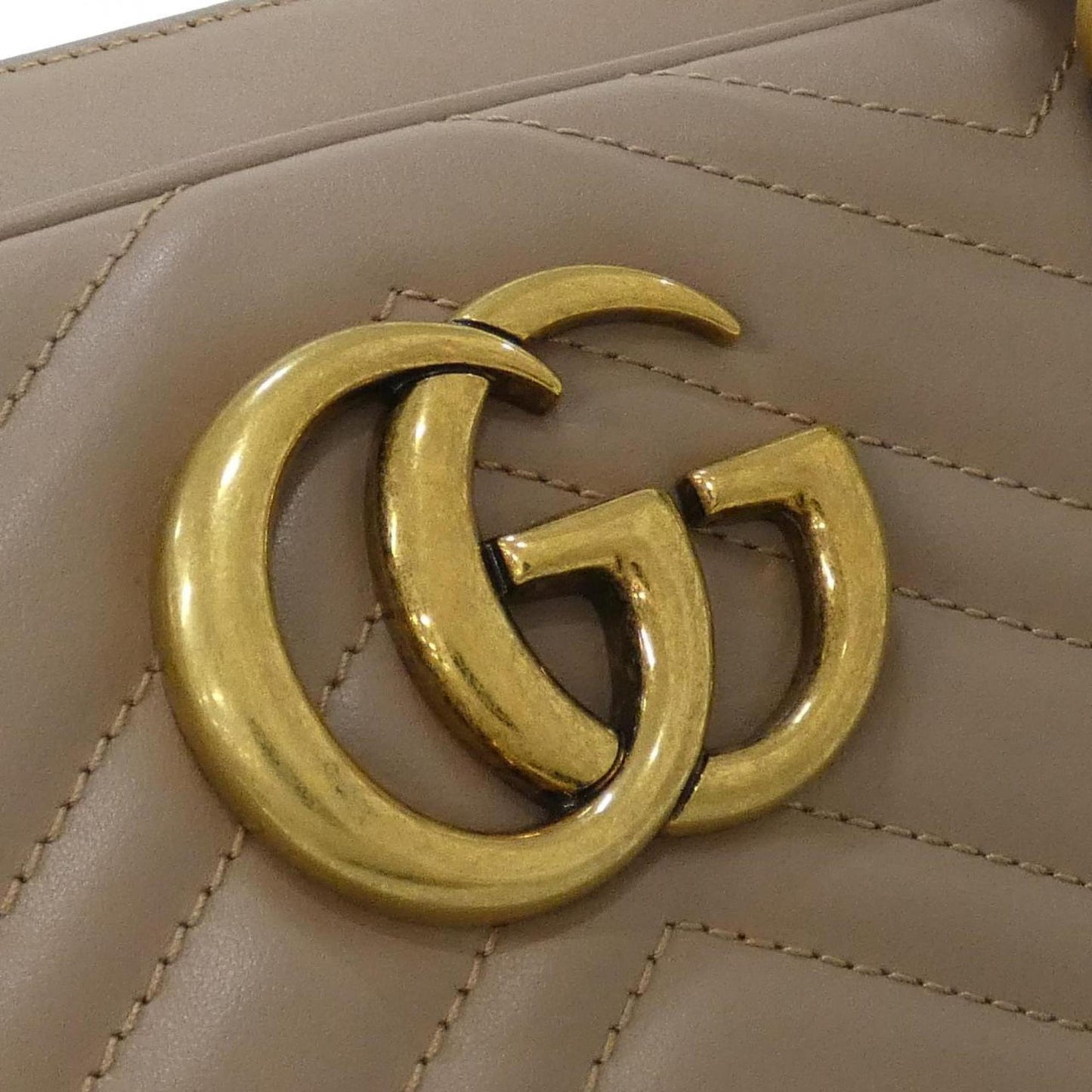 Gucci Beige Quilting Leather Shoulder Bag ( )
