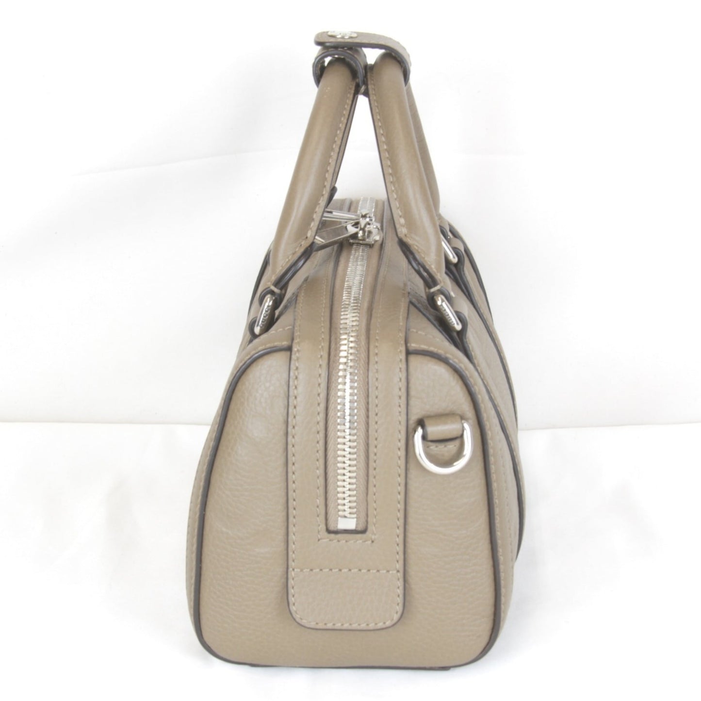 Gucci Beige Leather Handbag ( )