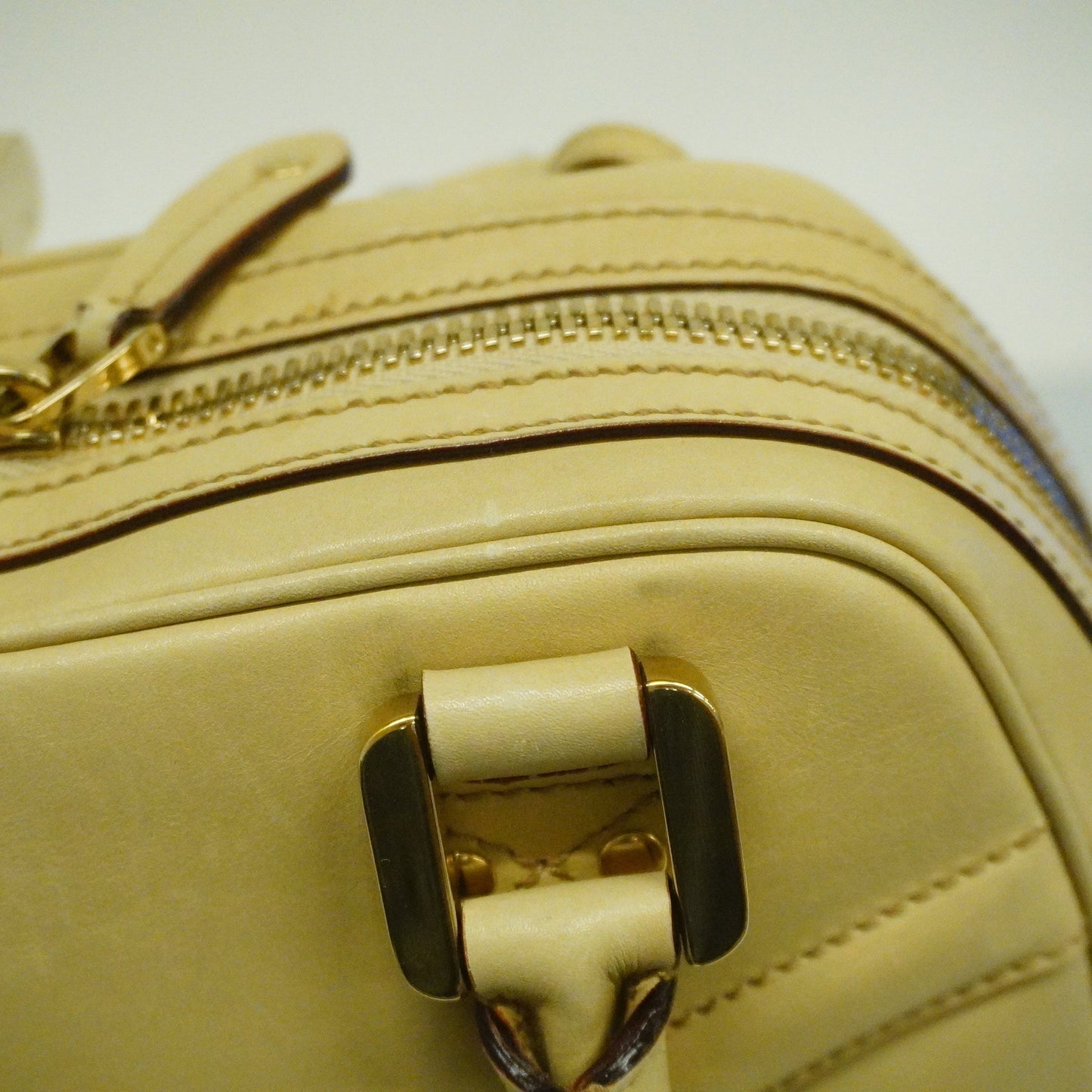 GUCCI Auth  140696 Women's Leather Handbag Ivory