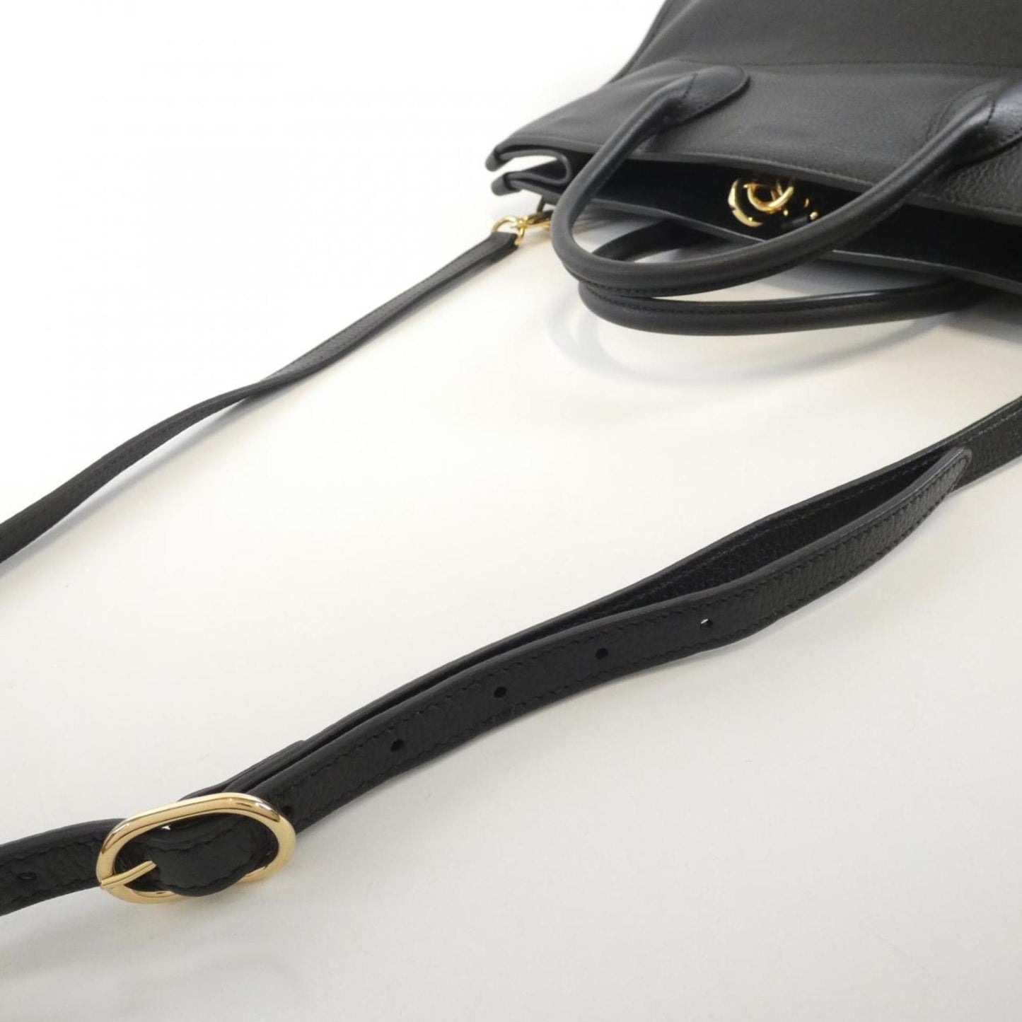 Gucci Black Leather Handbag ( )