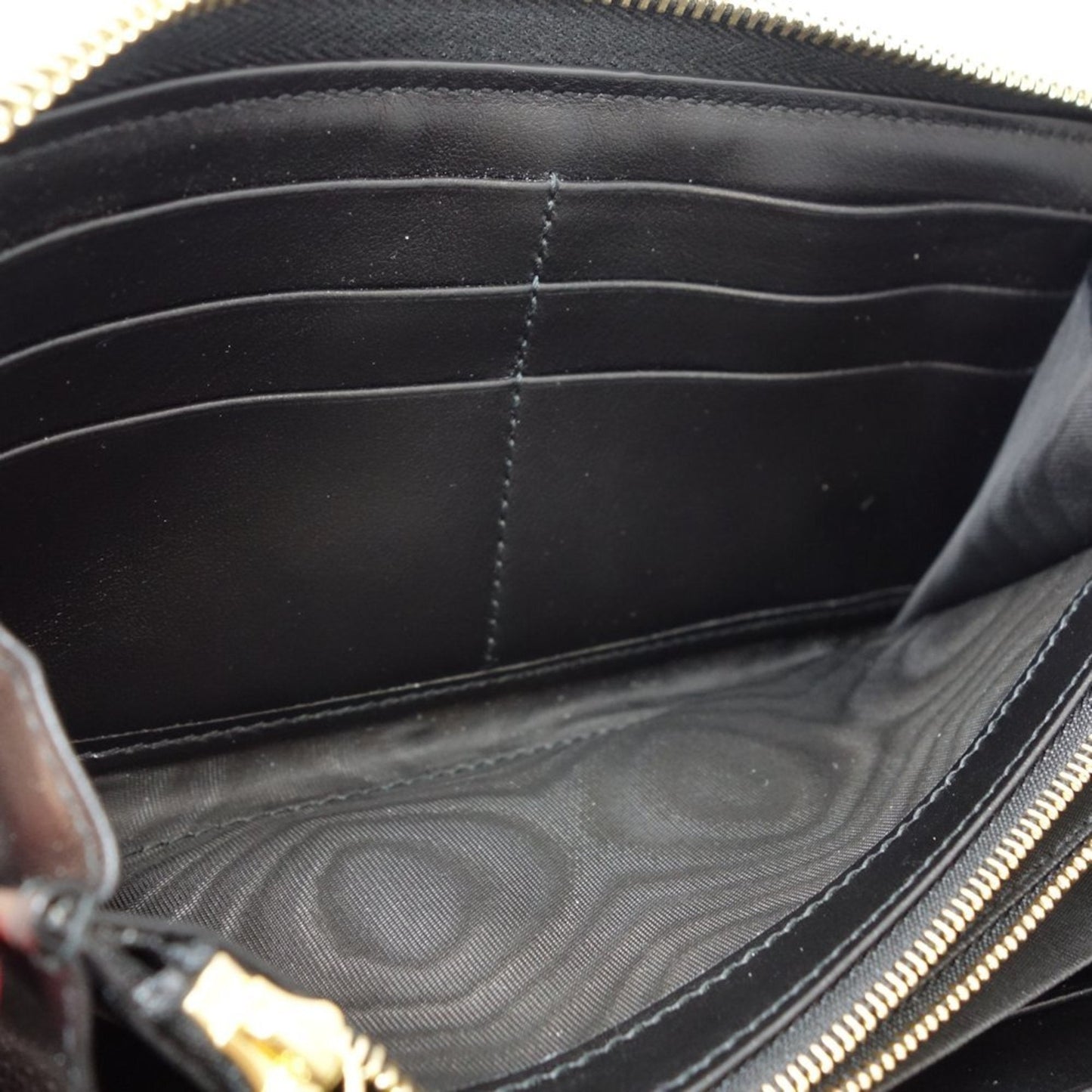 Gucci Black Leather Long Wallet (Bi-Fold) ( )