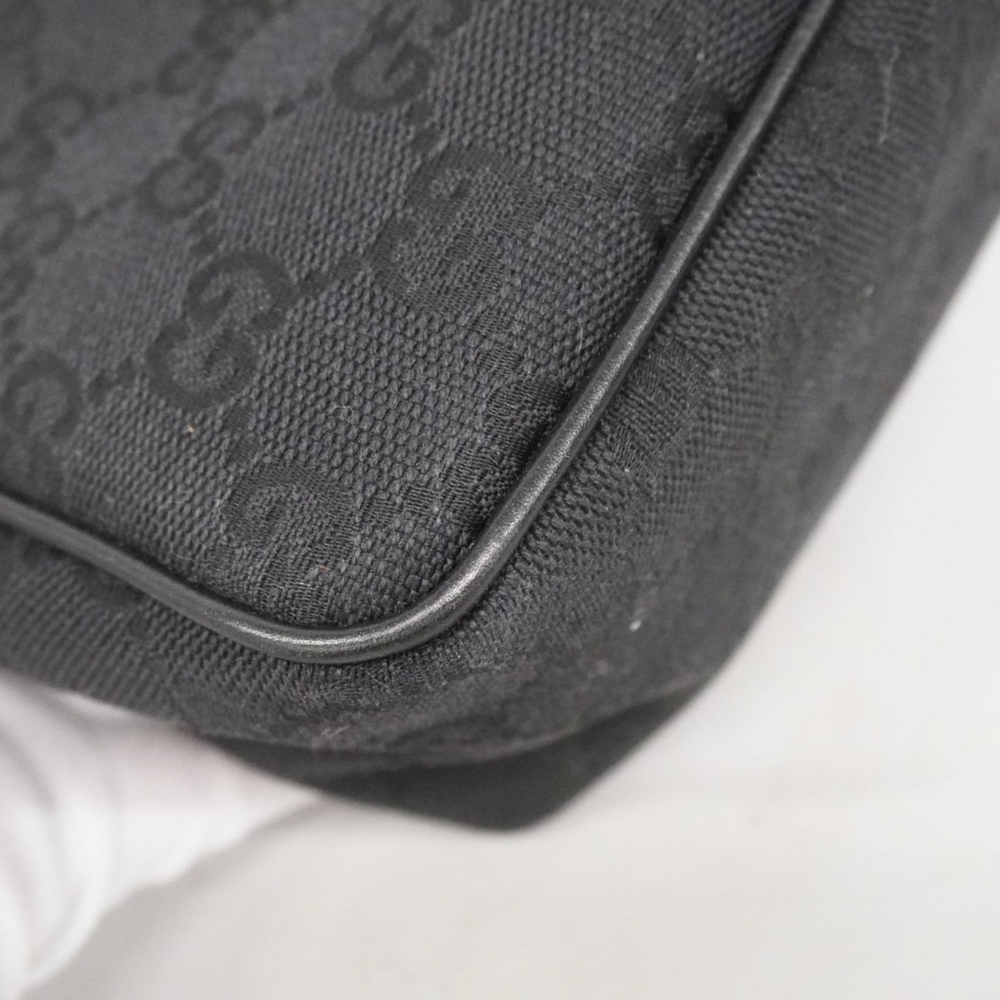 Gucci Black Canvas Pouch ( )