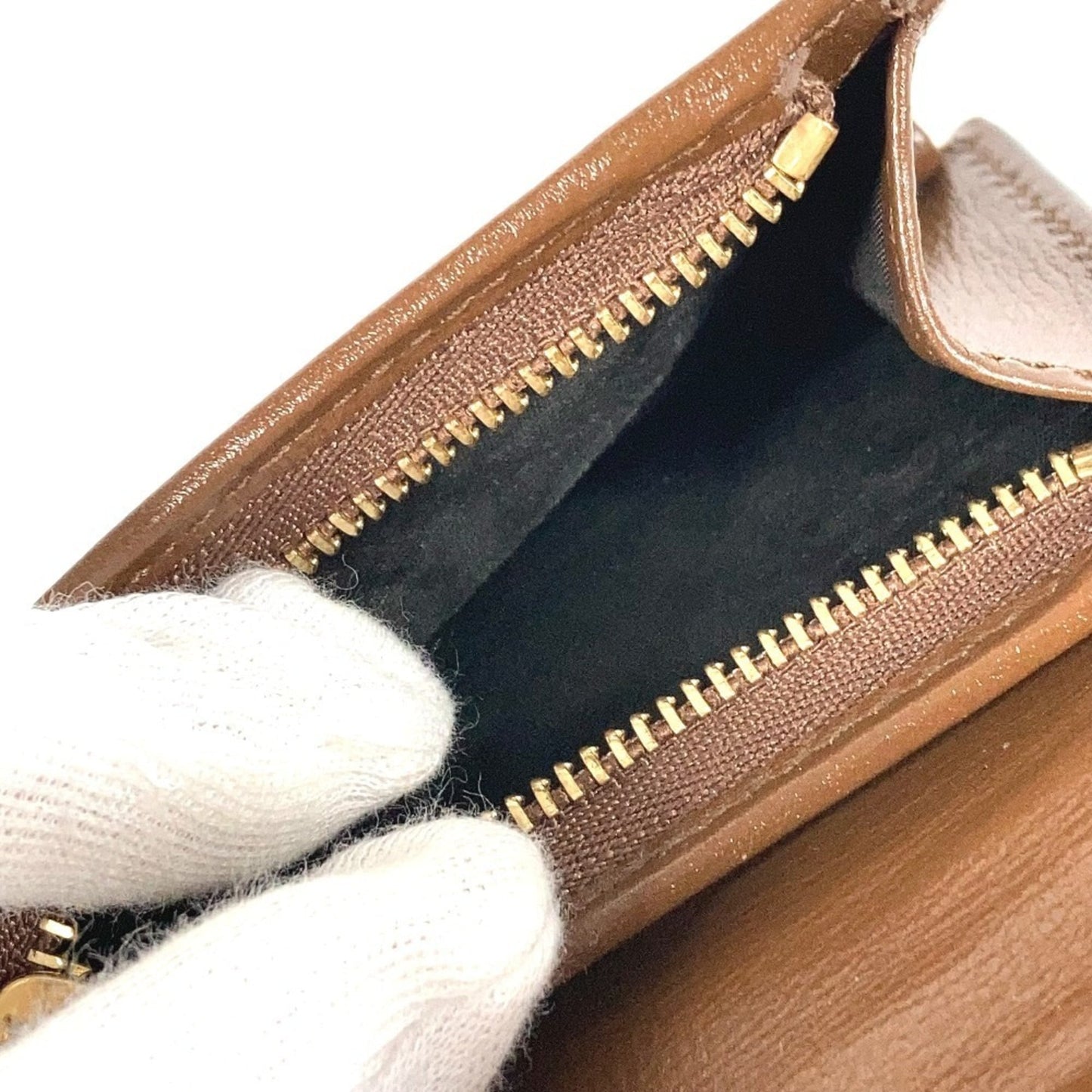 Gucci Gg Supreme Beige Red Color Gg Supreme Long Wallet (Bi-Fold) ( )
