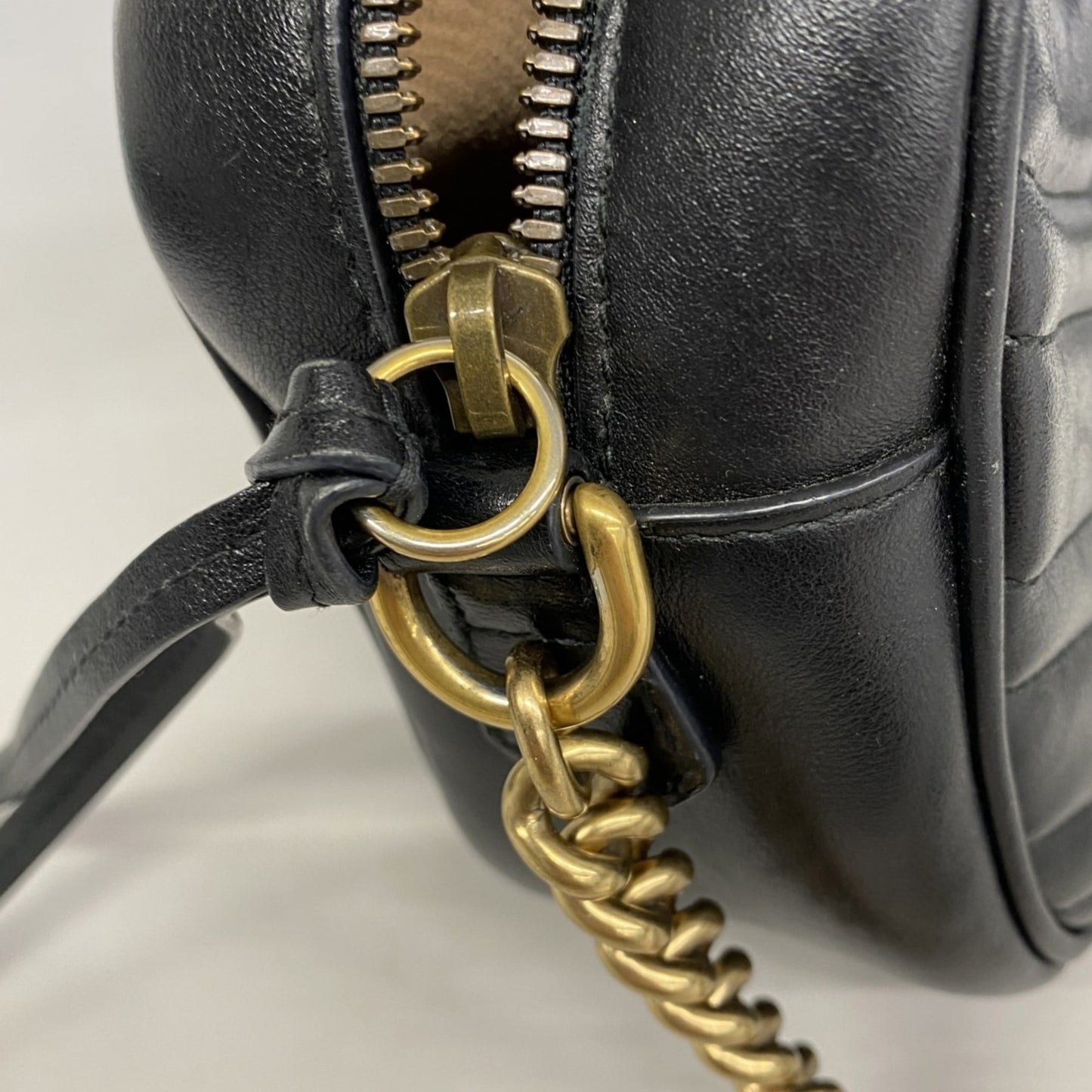 Gucci Black Leather Shoulder Bag ( )