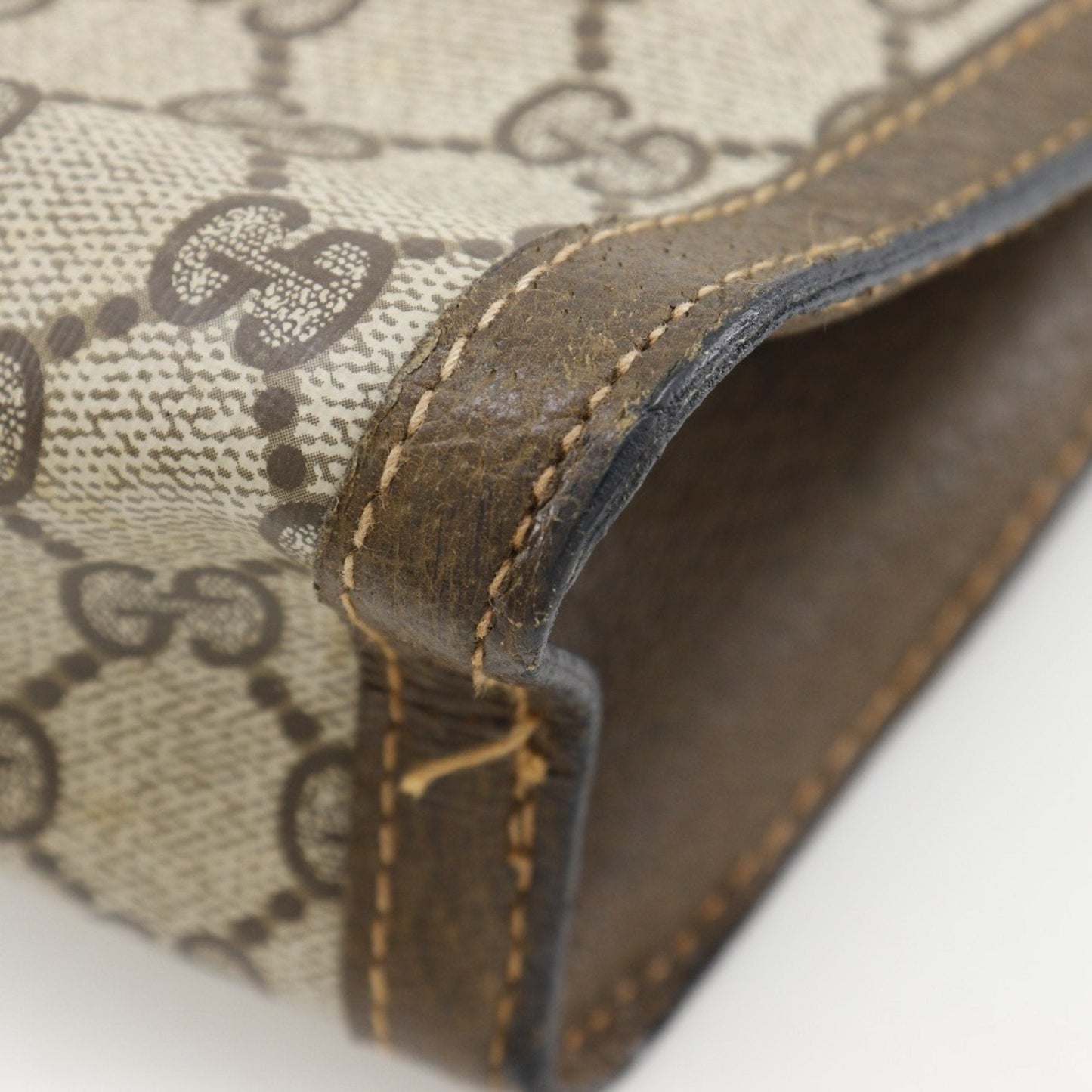 Gucci Brown Gg Plus Leather Clutch Bag Pouch ( )