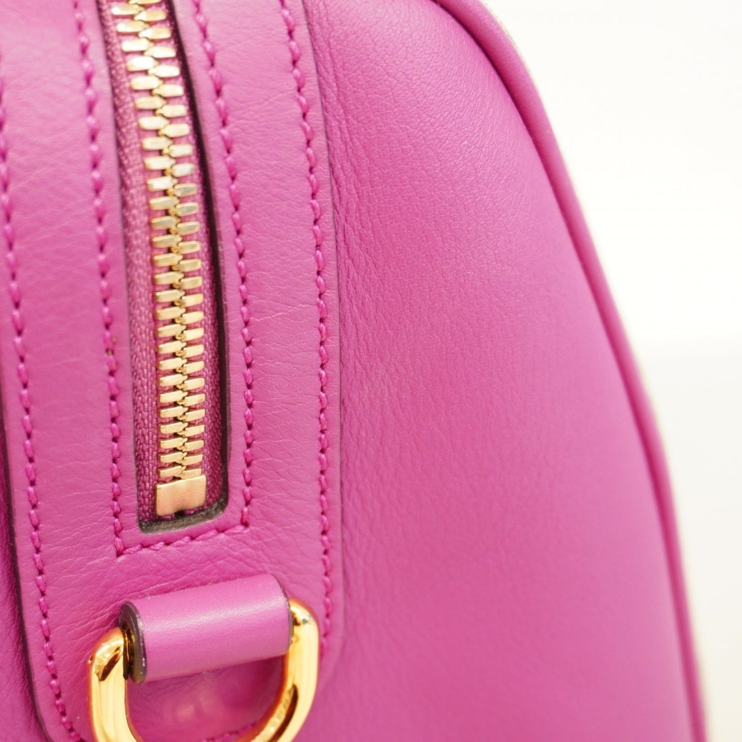 Gucci Brown Pink Red Color Pvc Handbag ( )