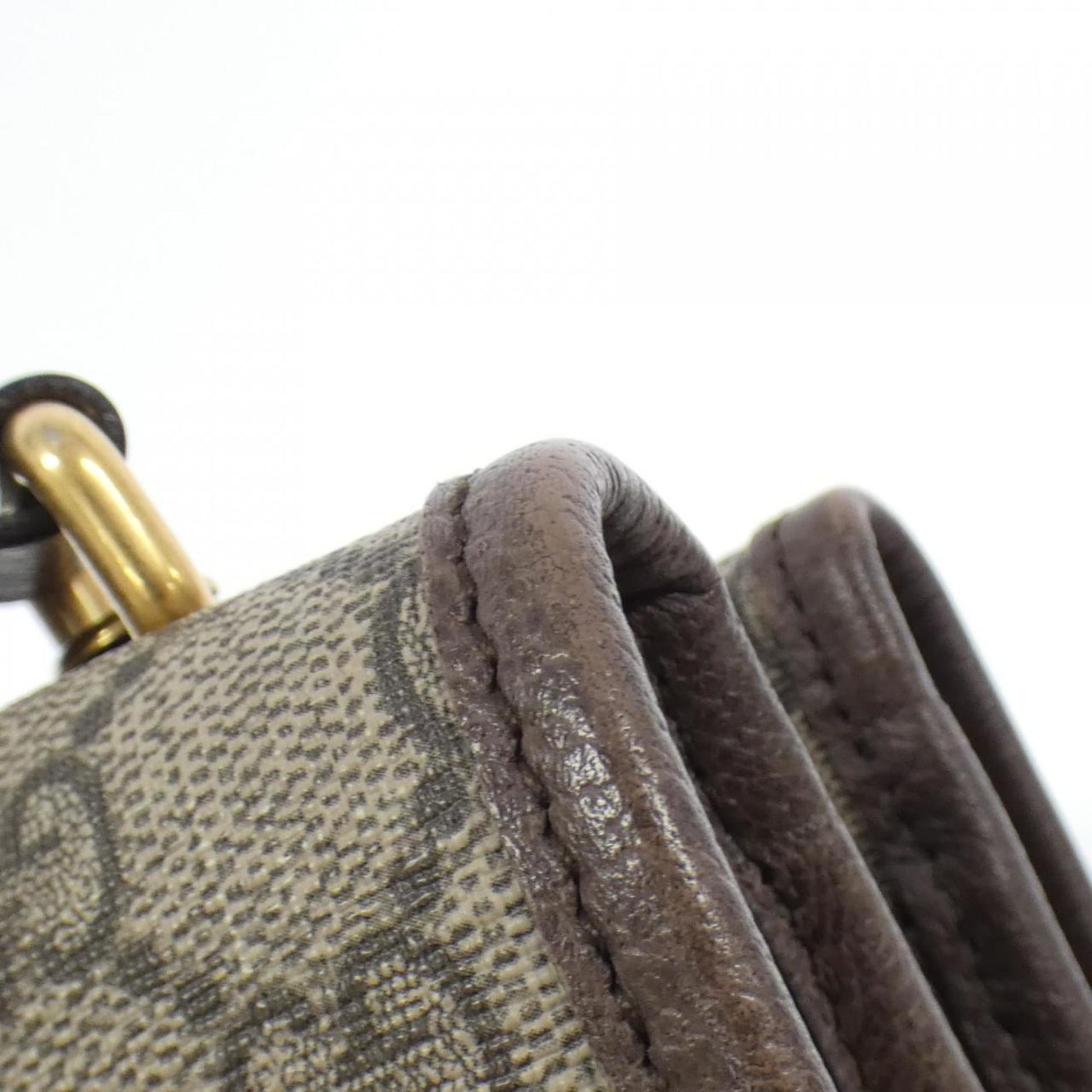 Gucci Leather Shoulder Bag