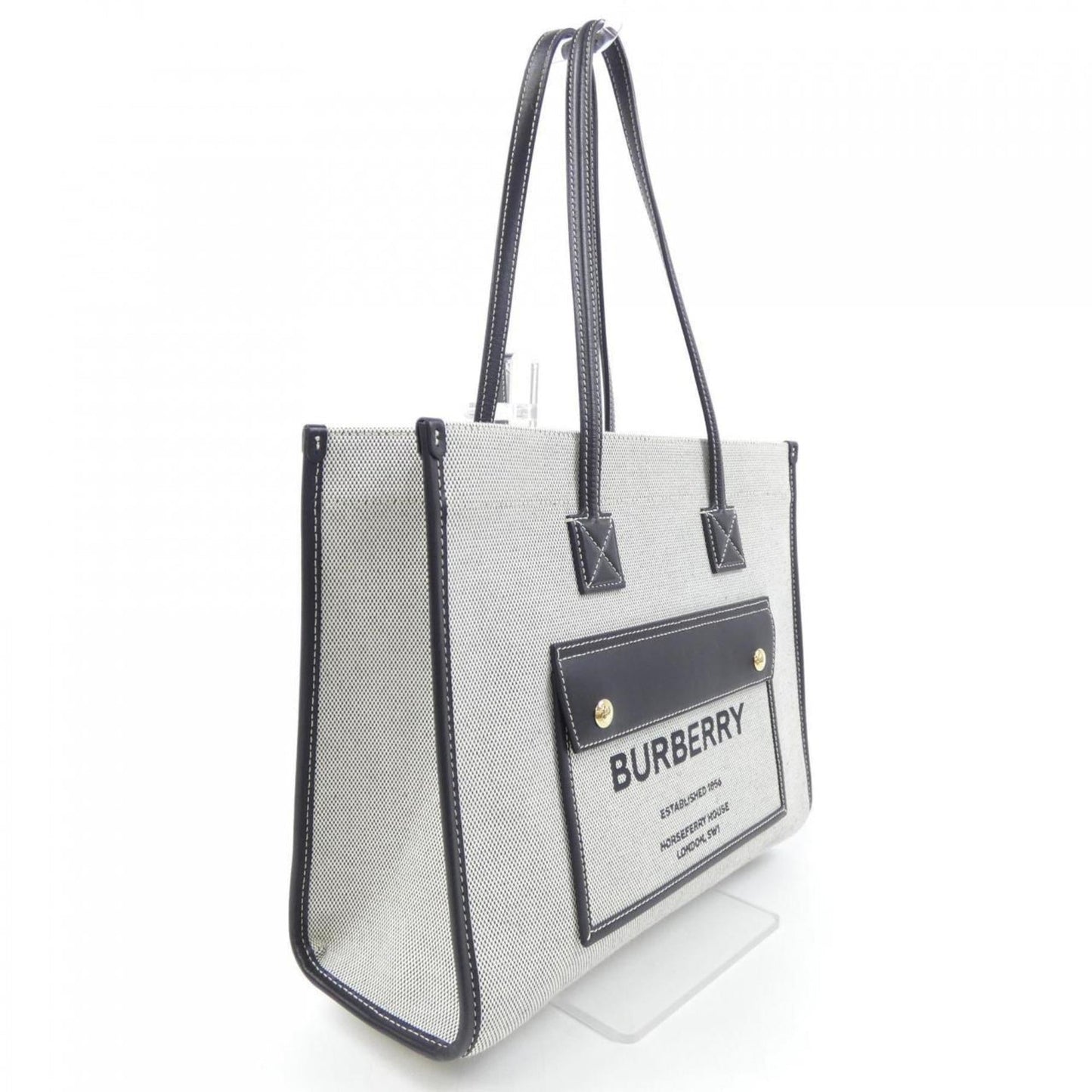 Burberry White Handbag ( )
