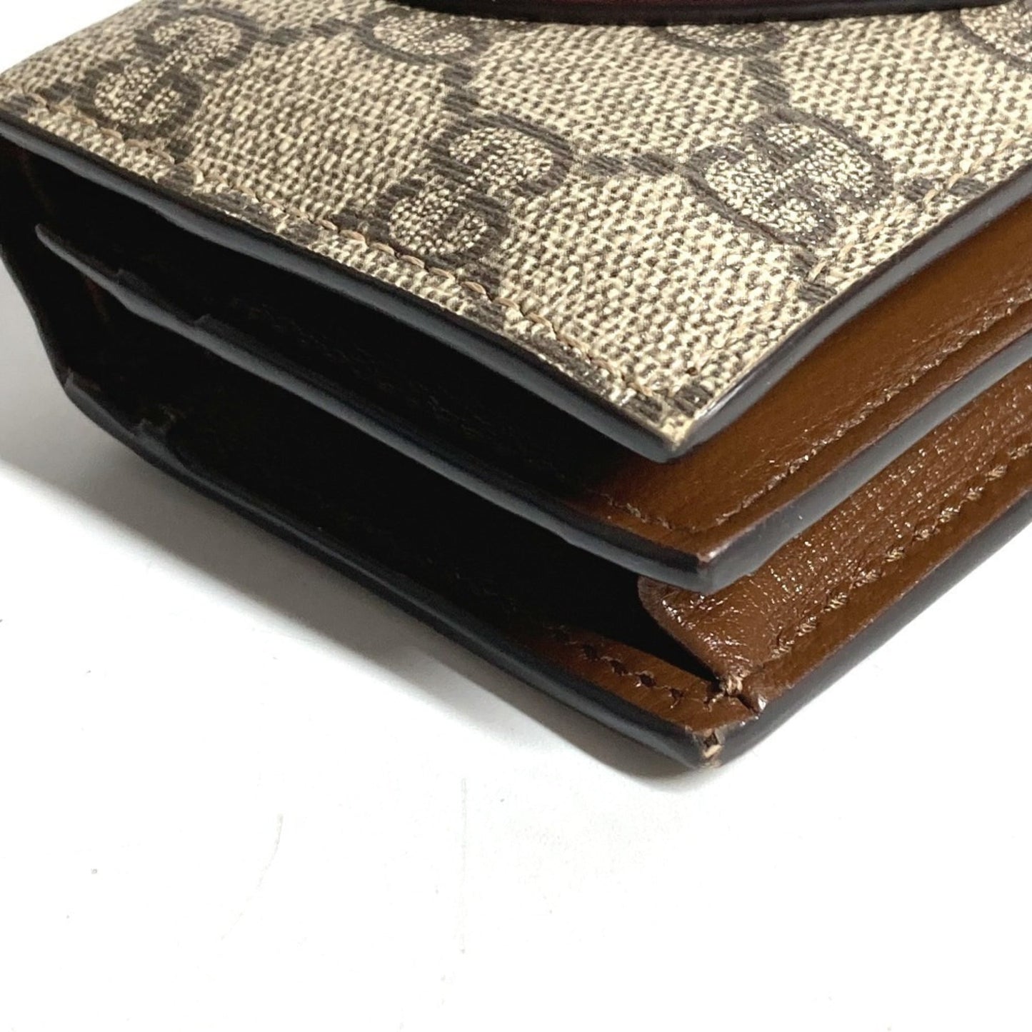 Gucci Gg Supreme Beige Red Color Gg Supreme Long Wallet (Bi-Fold) ( )