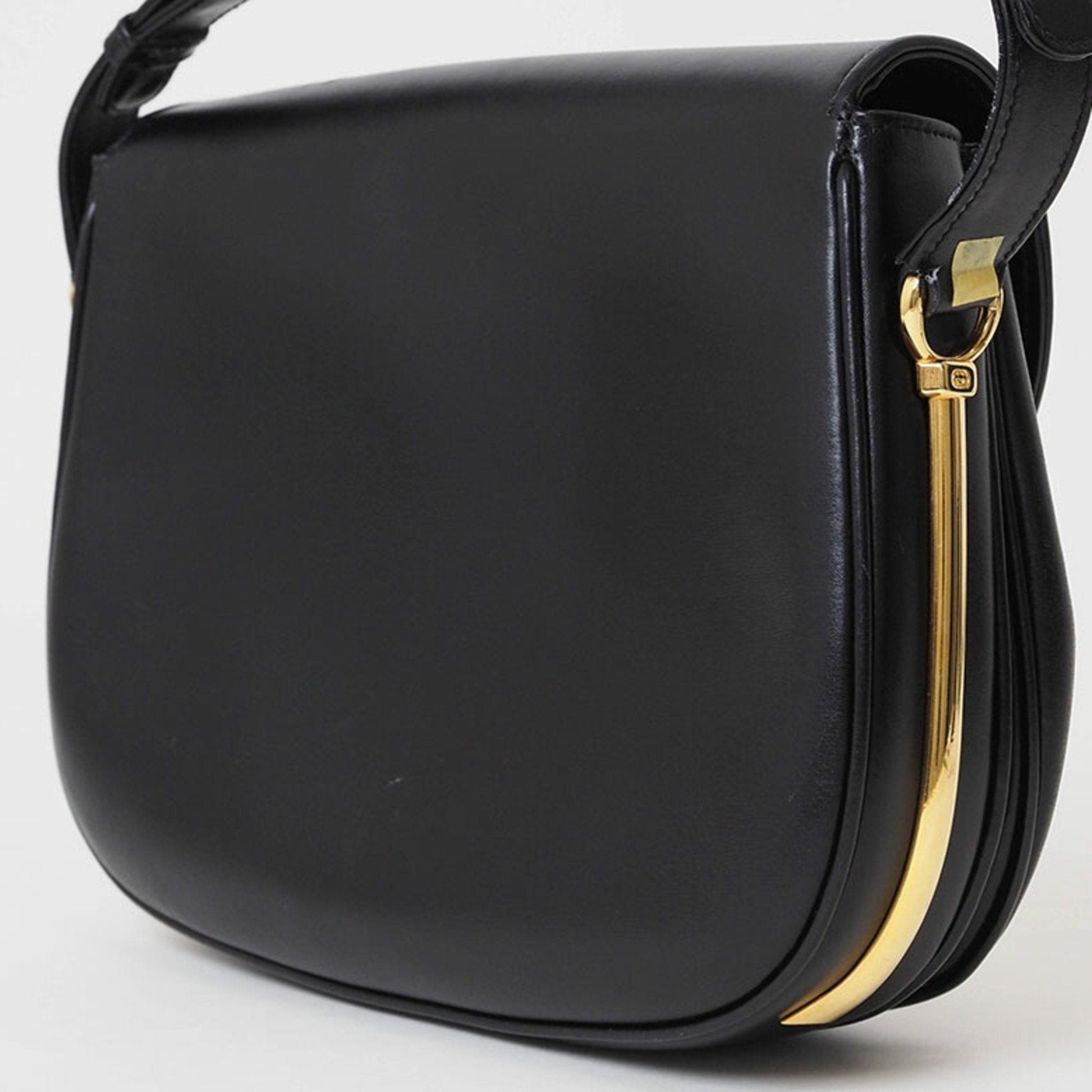 Gucci Leather Shoulder Bag