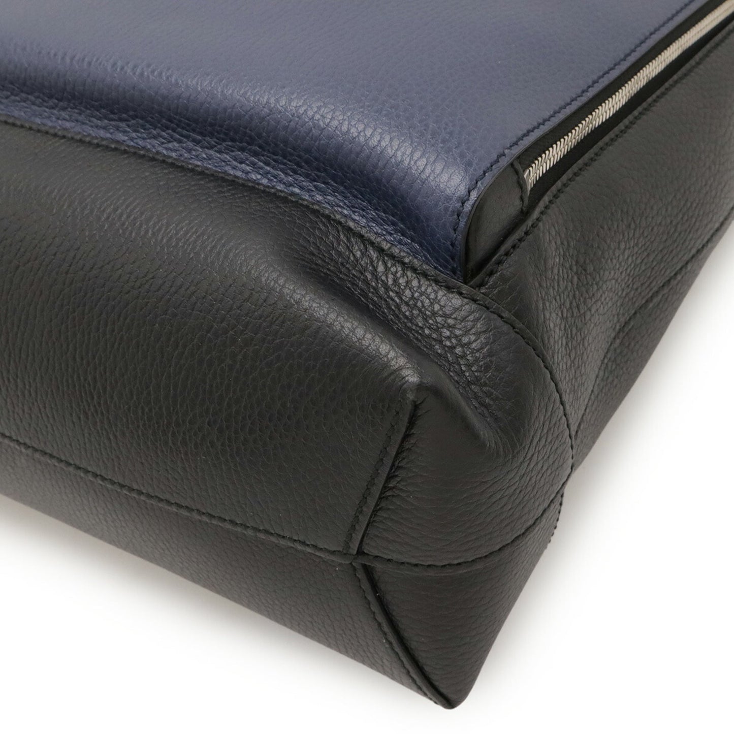 Gucci Black Navy Leather Shoulder Bag Tote Bag ( )