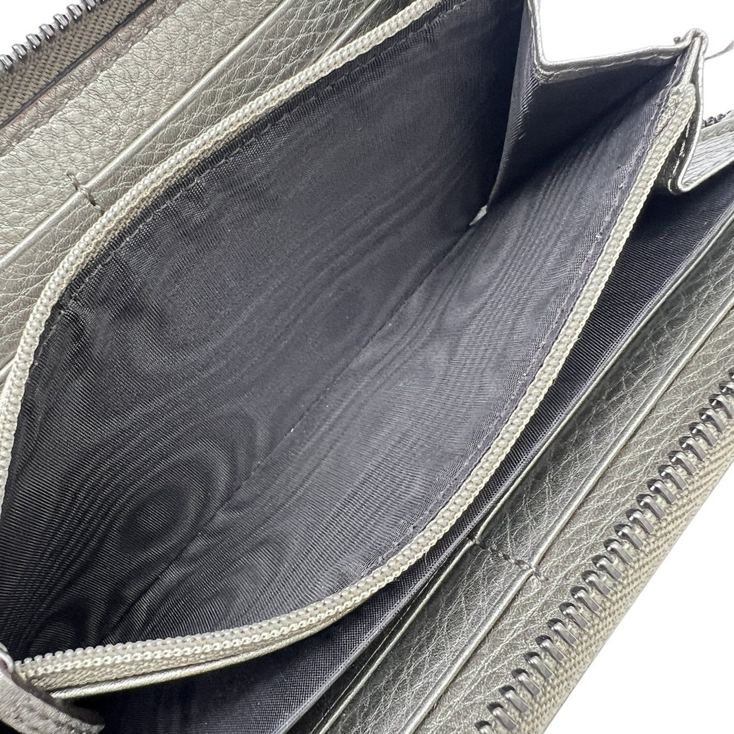 Gucci Metallic Gold Leather Long Wallet (Bi-Fold) ( )