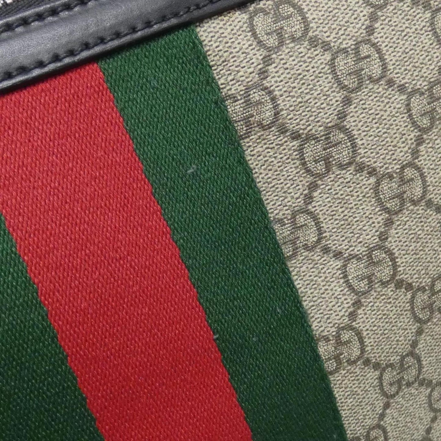 Gucci Beige Black Gg Supreme Shoulder Bag ( )