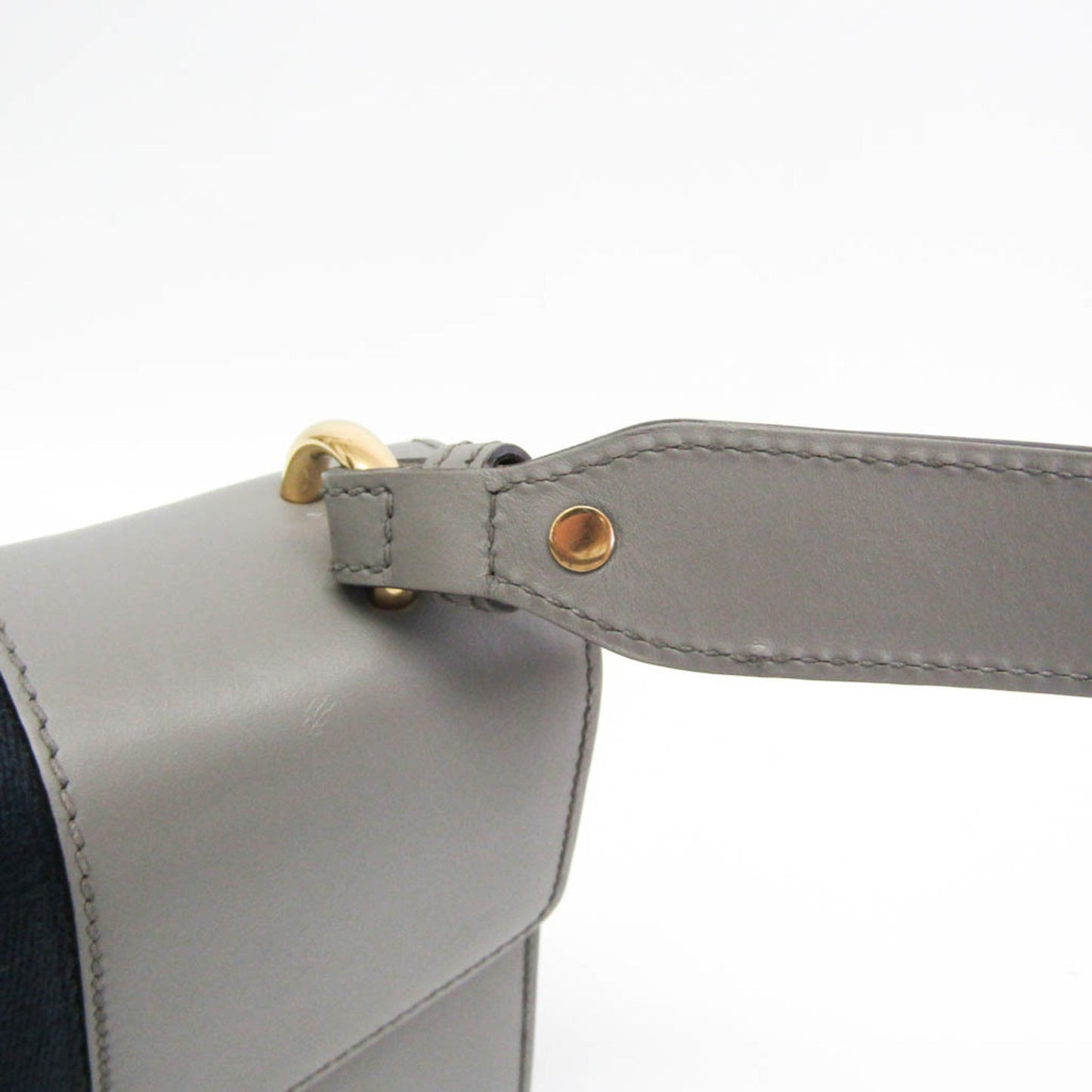 Gucci Gray Leather Shoulder Bag ( )