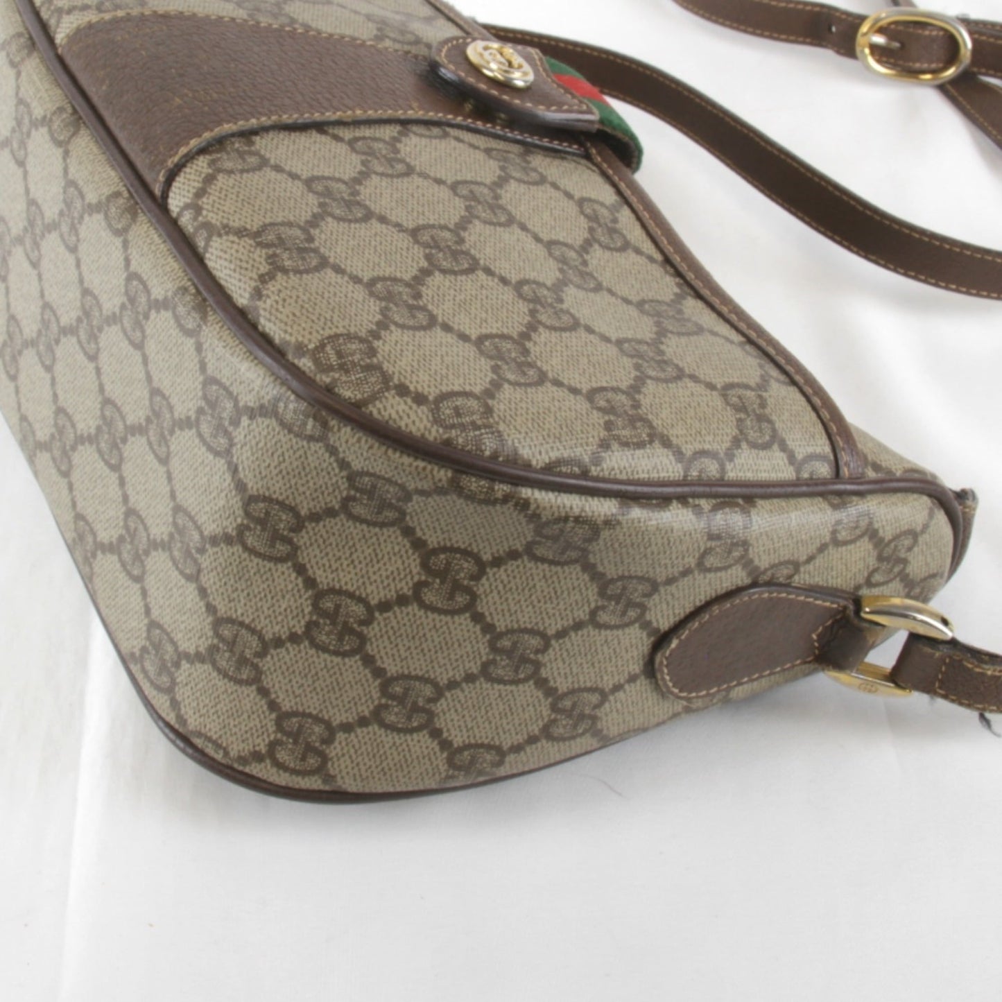 Gucci Brown Gg Supreme Shoulder Bag ( )