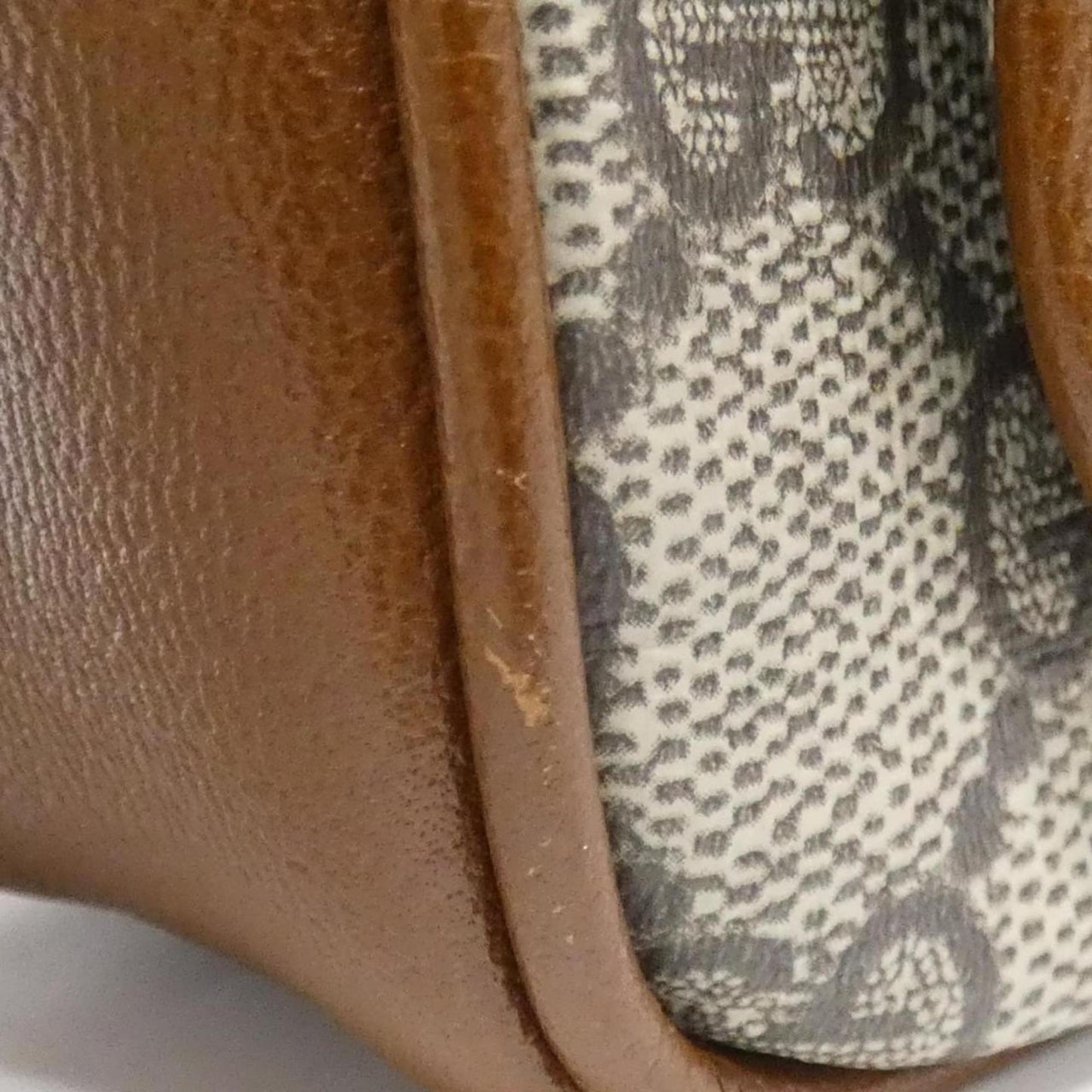 Gucci Beige Black Brown Gg Supreme Shoulder Bag ( )