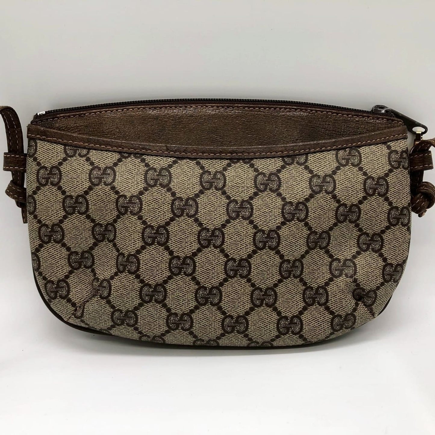 Gucci Brown Gg Supreme Shoulder Bag ( )