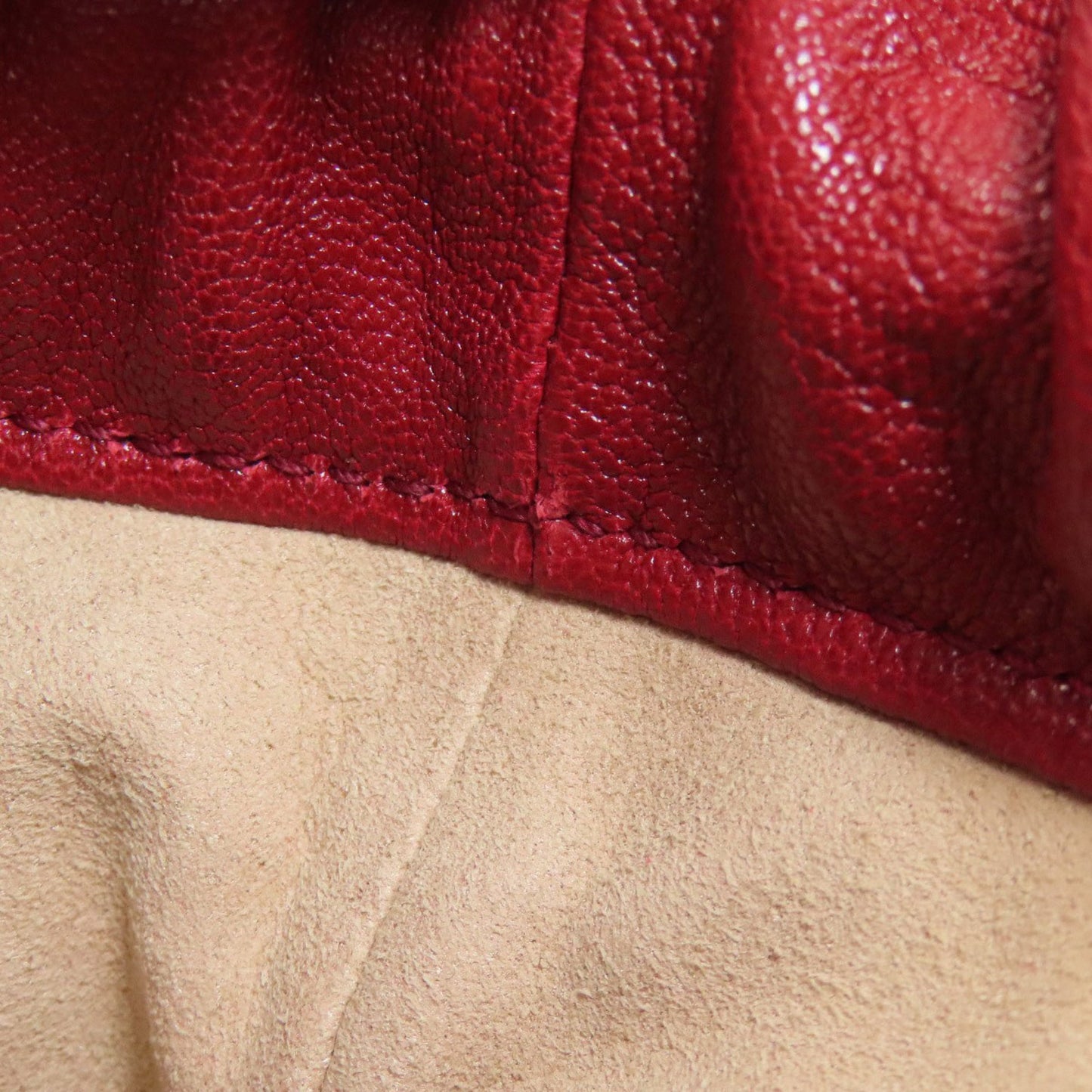 Gucci Red Color Leather Shoulder Bag ( )