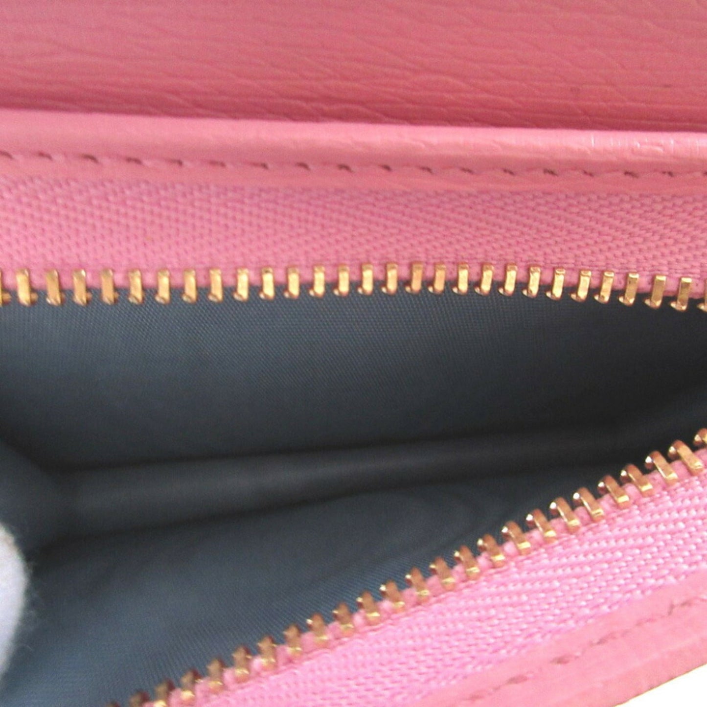 Gucci Pink Leather Coin Purse/Coin Case ( )