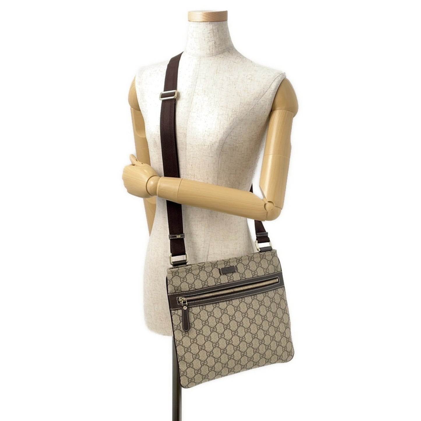 Gucci Brown Gg Supreme Leather Shoulder Bag ( )