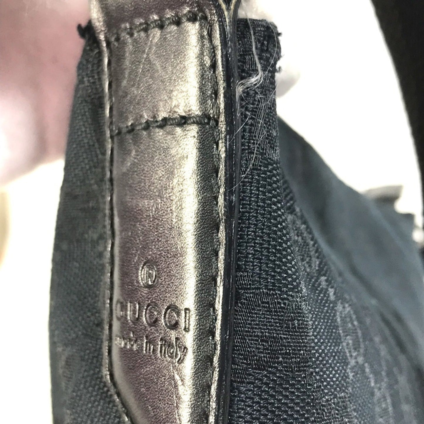 Gucci Black Gg Canvas Shoulder Bag ( )