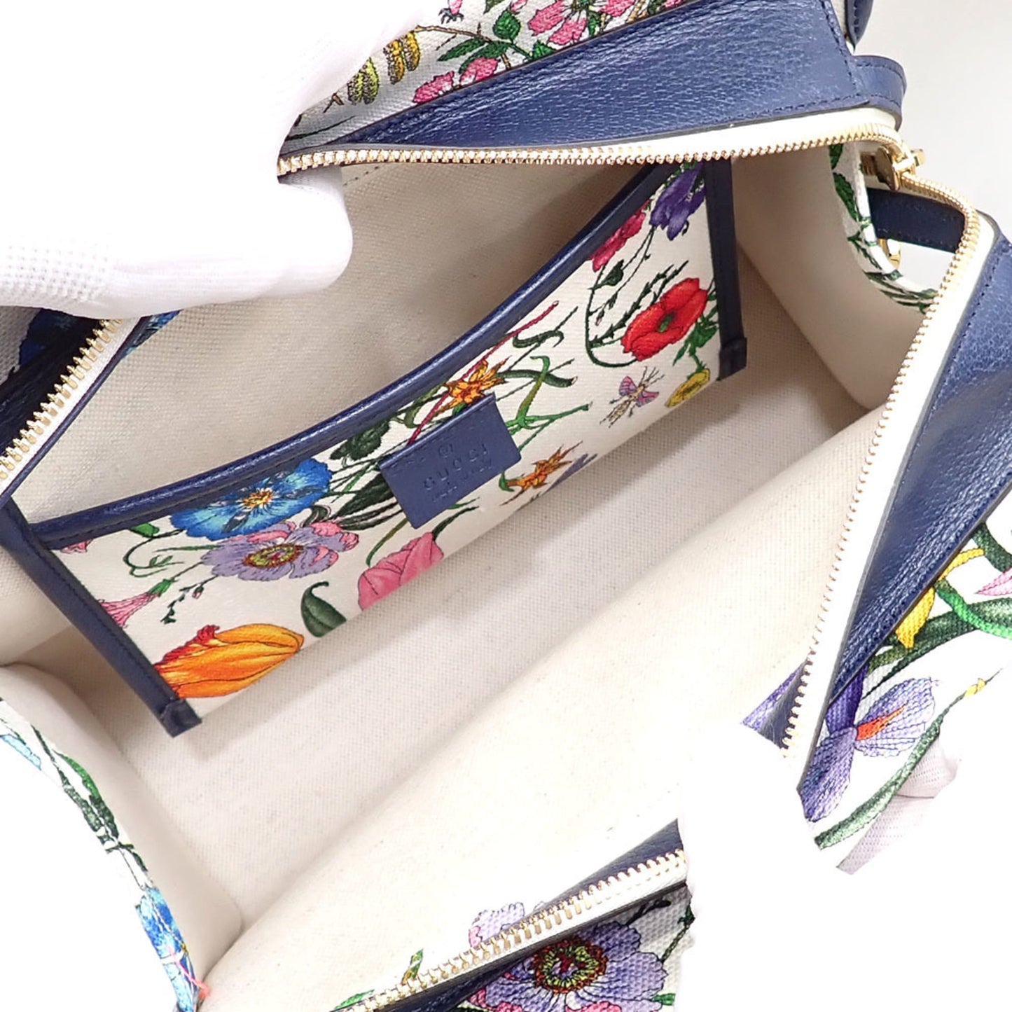Gucci Multi-Color White Canvas Leather Handbag ( )