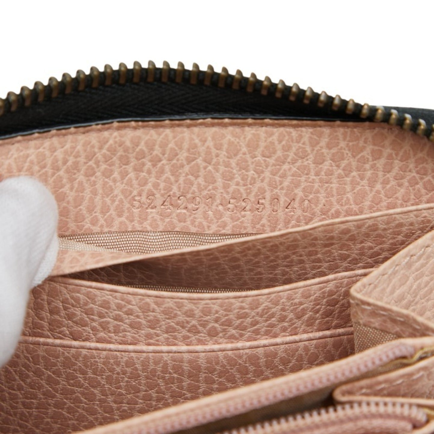 Gucci Black Leather Long Wallet (Bi-Fold) ( )
