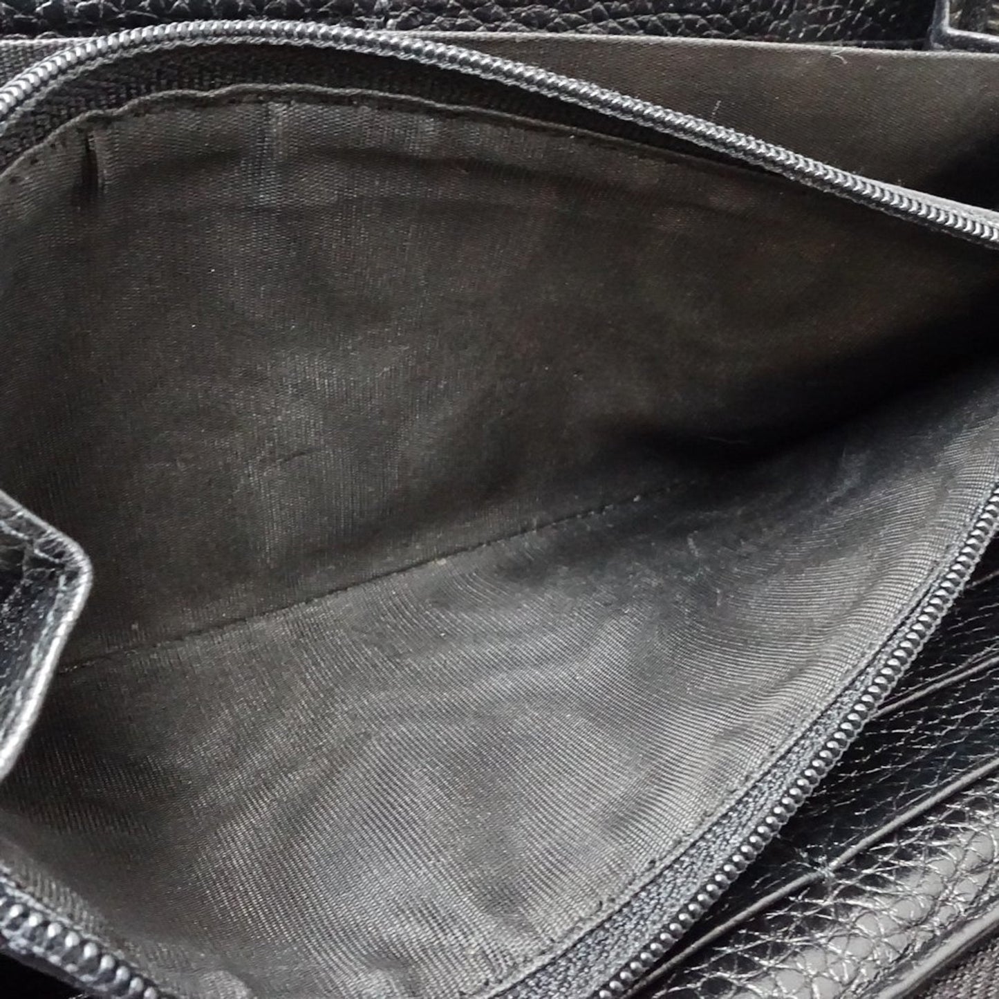 Gucci Black Leather Long Wallet (Bi-Fold) ( )