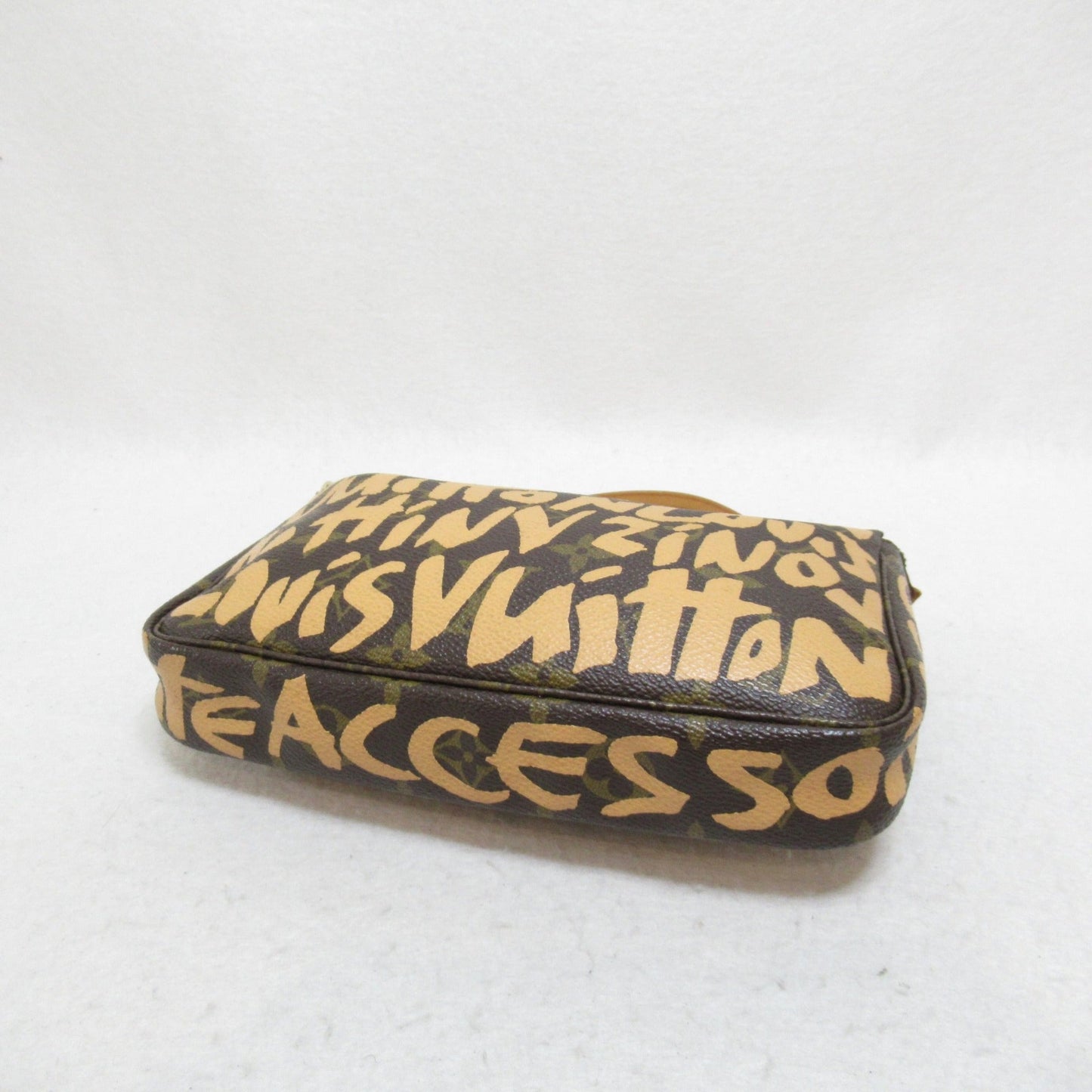 LOUIS VUITTON Graffiti Pochette Accessoires Brown leather Monogram / Graffiti Clutch