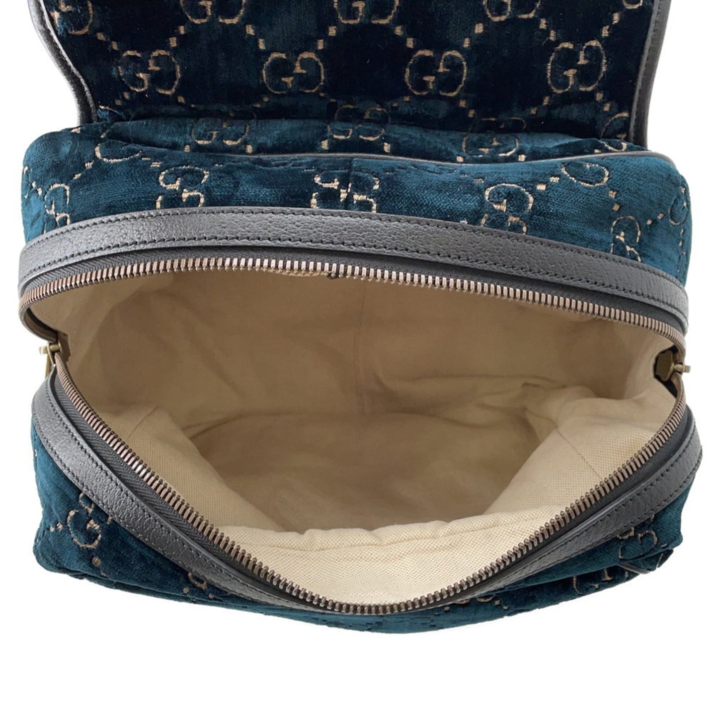 Gucci Blue Velvet Backpack ( )
