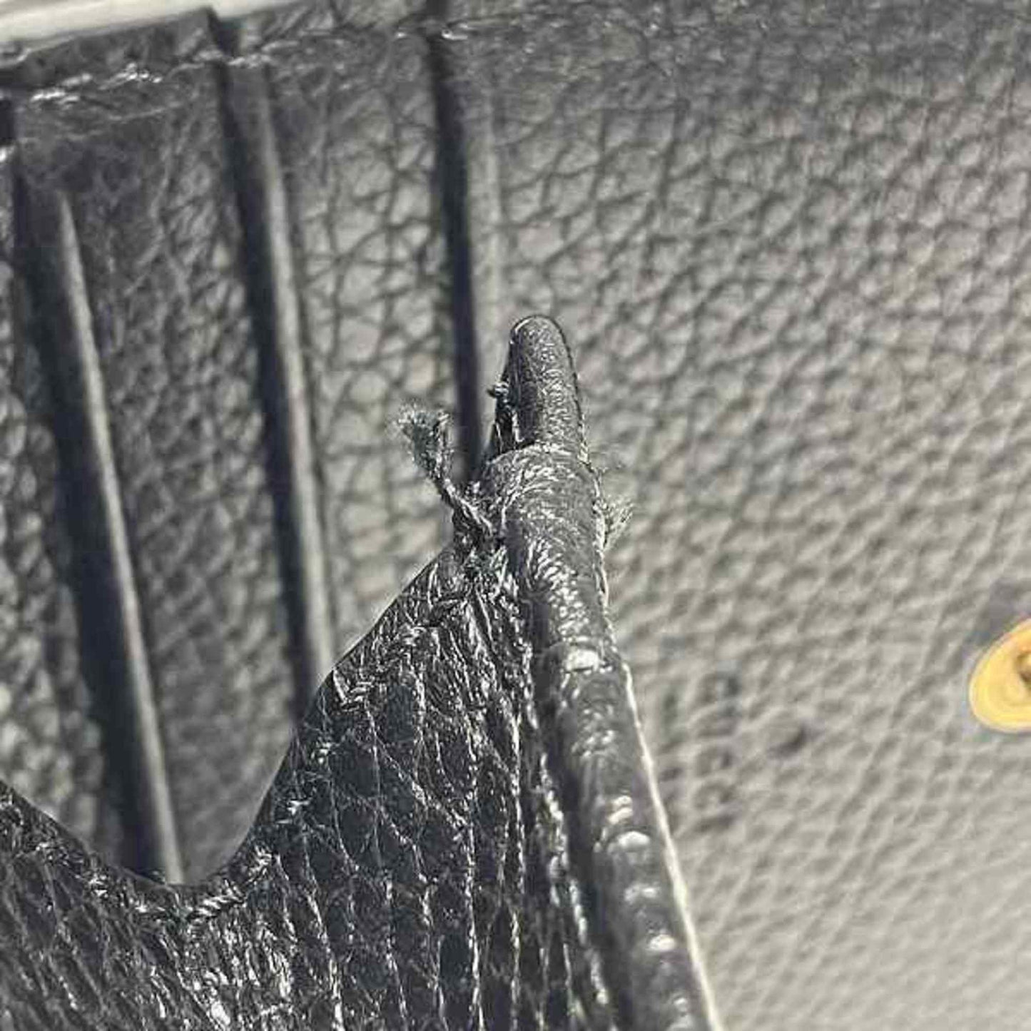 Gucci Black Leather Wallet (Bi-Fold) ( )