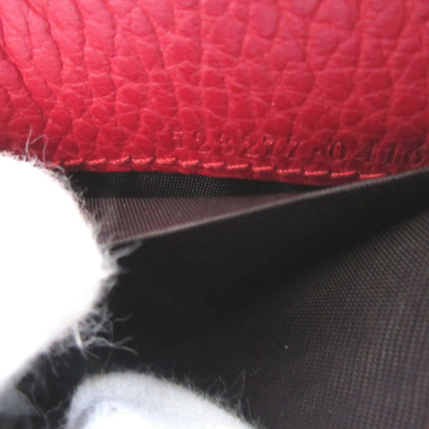 Gucci Red Color Leather Wallet (Tri-Fold) ( )