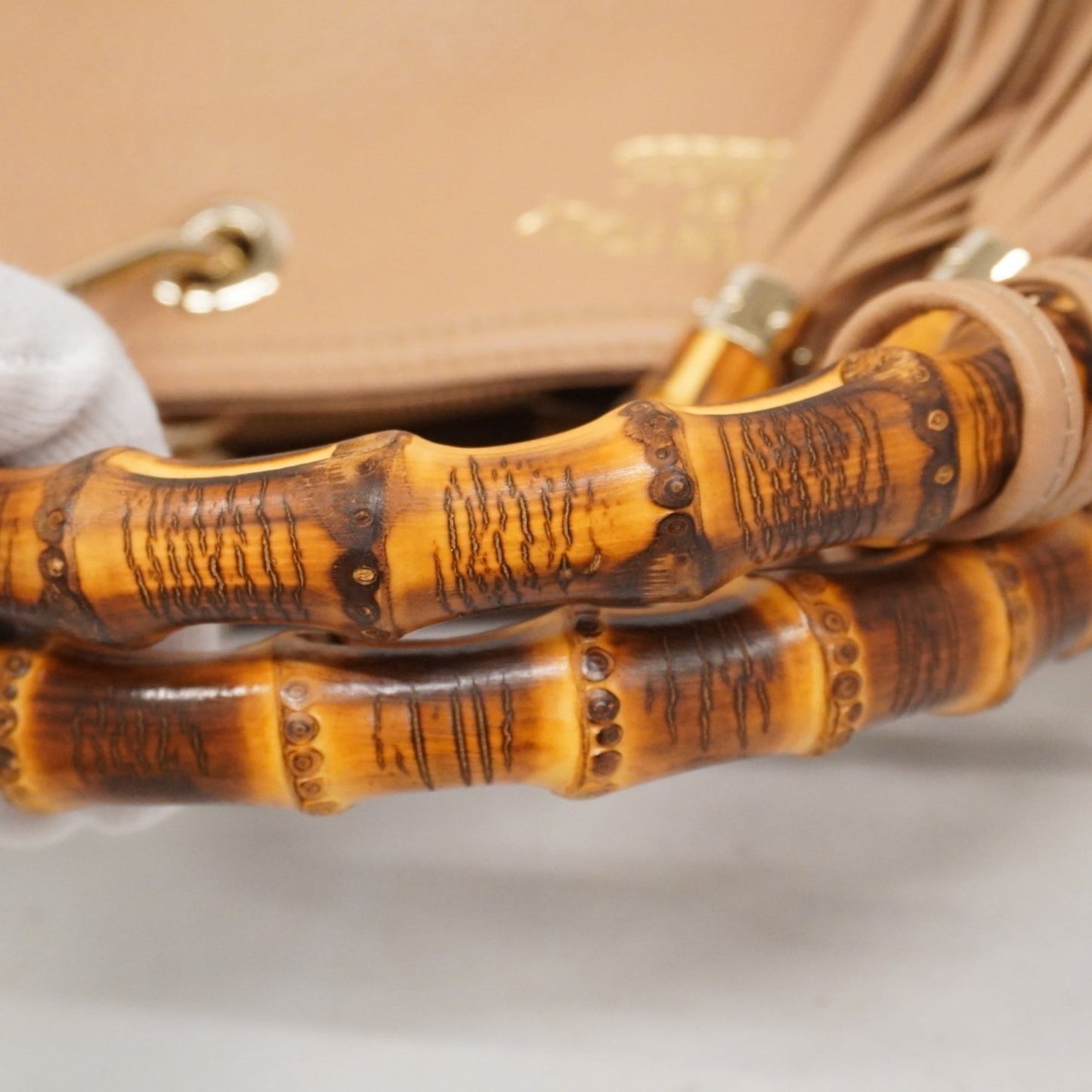 Gucci Beige Leather Handbag ( )